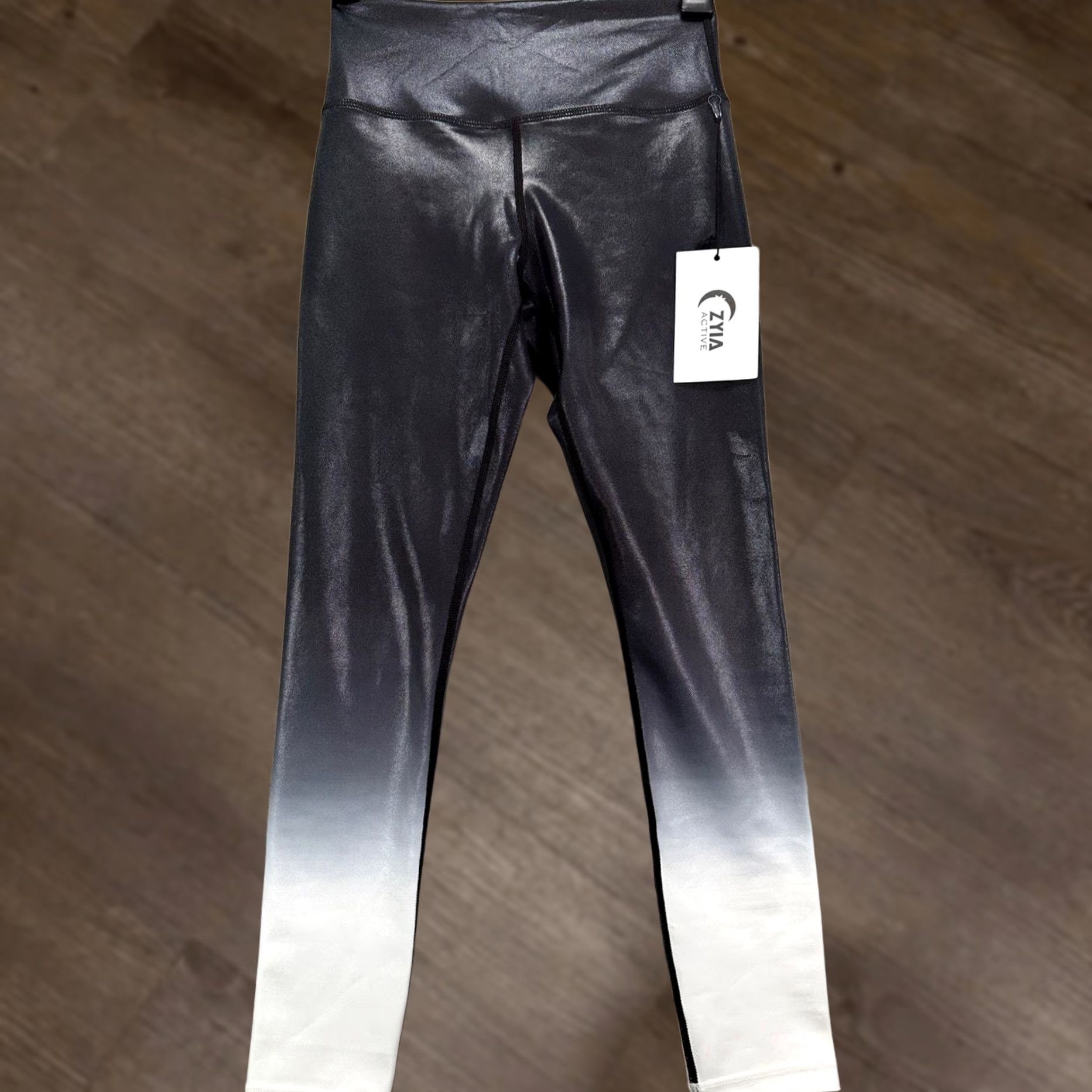 Vintage ZYIA ACTIVE Leggings Women 2 Black Ombre Hi-Rise 7/8 Skinny Shaping Moisture Wicking Quick Dry Lightweight Activewear Tights Size 26" / US 2 / IT 38 - 1 Thumbnail