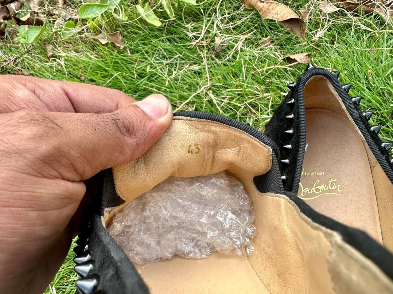 Christian Louboutin Authentic Christian Loboutin Pik Boat Flat Veau Velours/GG Size US 9 / EU 42 - 6 Thumbnail