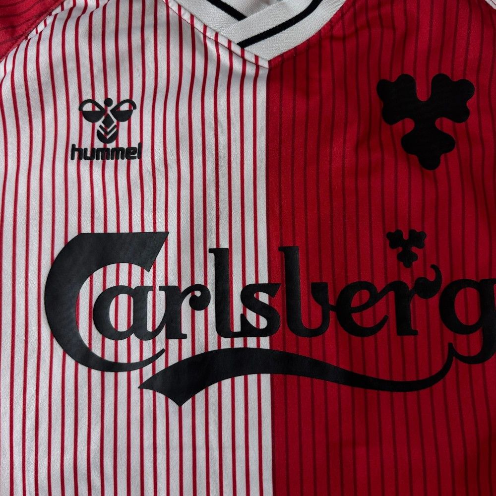 Hummel Denmark 1986 Home #10 Football Shirt Size US M / EU 48-50 / 2 - 3 Thumbnail