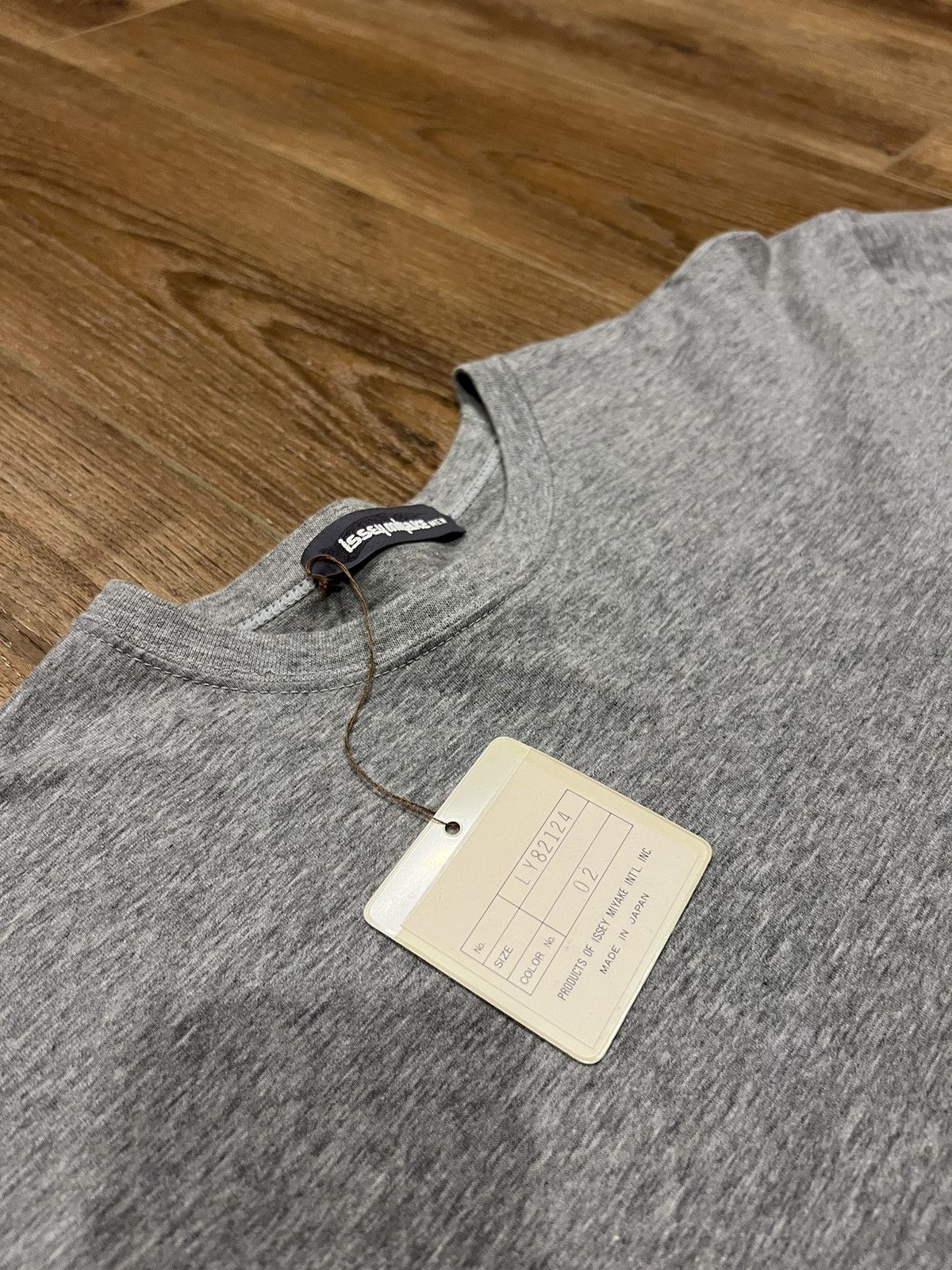 Issey Miyake Vintage Graphic Logo Tee Size US L / EU 52-54 / 3 - 3 Thumbnail