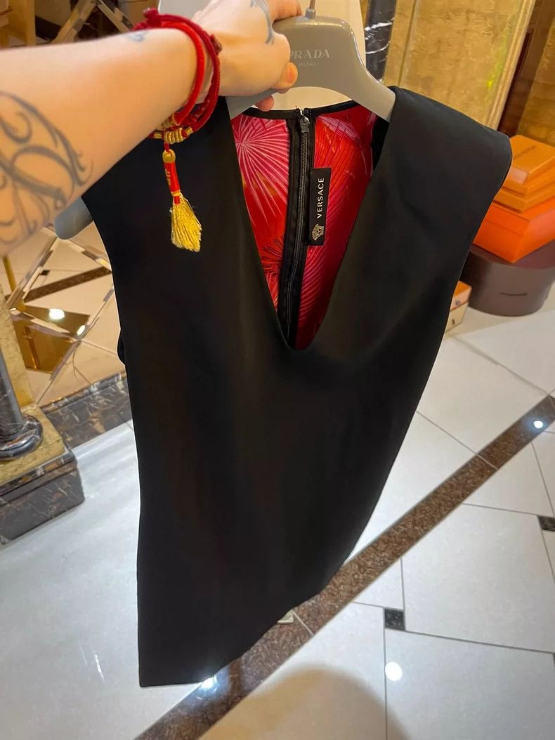 Versace Versace Three-dimensional shoulder pad dress Size M / US 6-8 / IT 42-44 - 7 Thumbnail