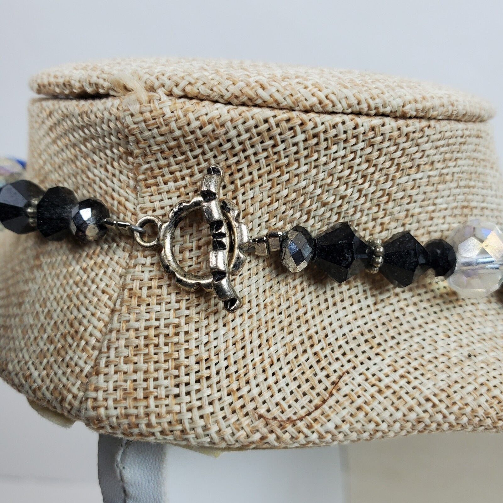 The Unbranded Brand Vintage Hippie Blue & Clear Beaded Choker Necklace 16 Inch Size ONE SIZE - 4 Thumbnail