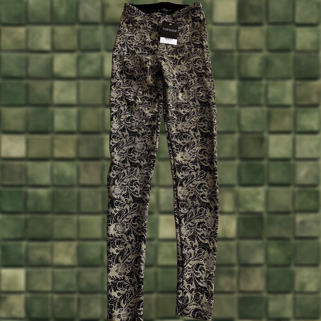 Topshop Topshop Black Gold 3D Floral Leggings Women Size 4 28L Ankle Casual Flower Stretch Polyester Blend Size 27" / US 4 / IT 40 - 1 Thumbnail