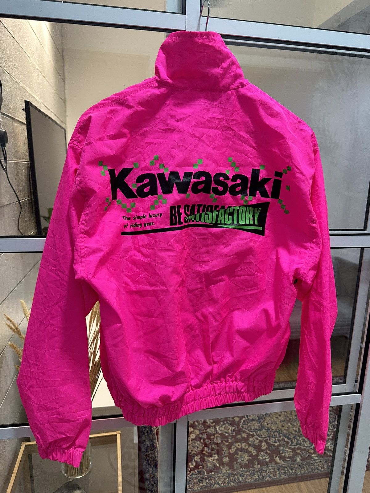 Vintage Vintage Kawasaki Luxury Riding Gear Neon Pink Jacket Size US L / EU 52-54 / 3 - 1 Thumbnail