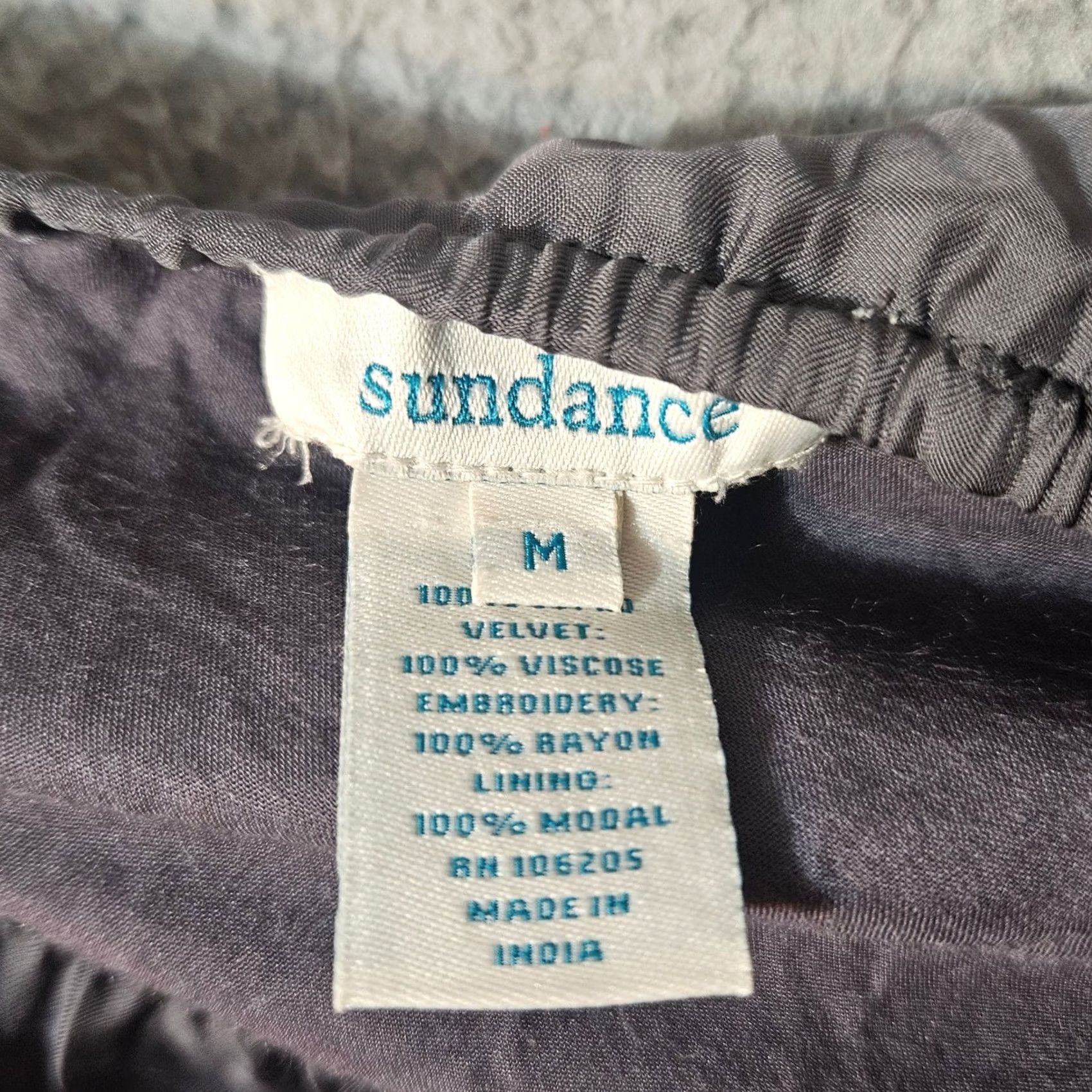 Vintage Sundance Embroidered Velvet Top Gray Boho Popover Size Medium Women's Size M / US 6-8 / IT 42-44 - 4 Thumbnail