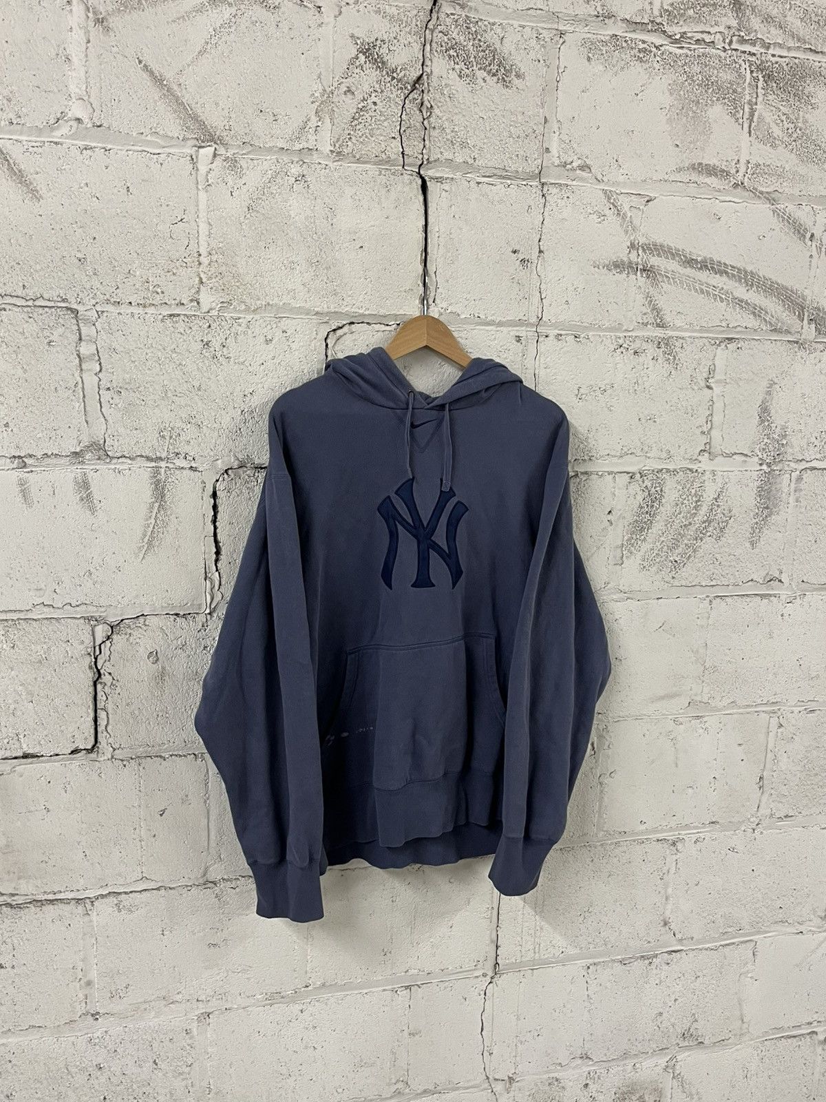 Nike Nike center swoosh vintage NY Yankees rare faded sports Size US XL / EU 56 / 4 - 2 Thumbnail