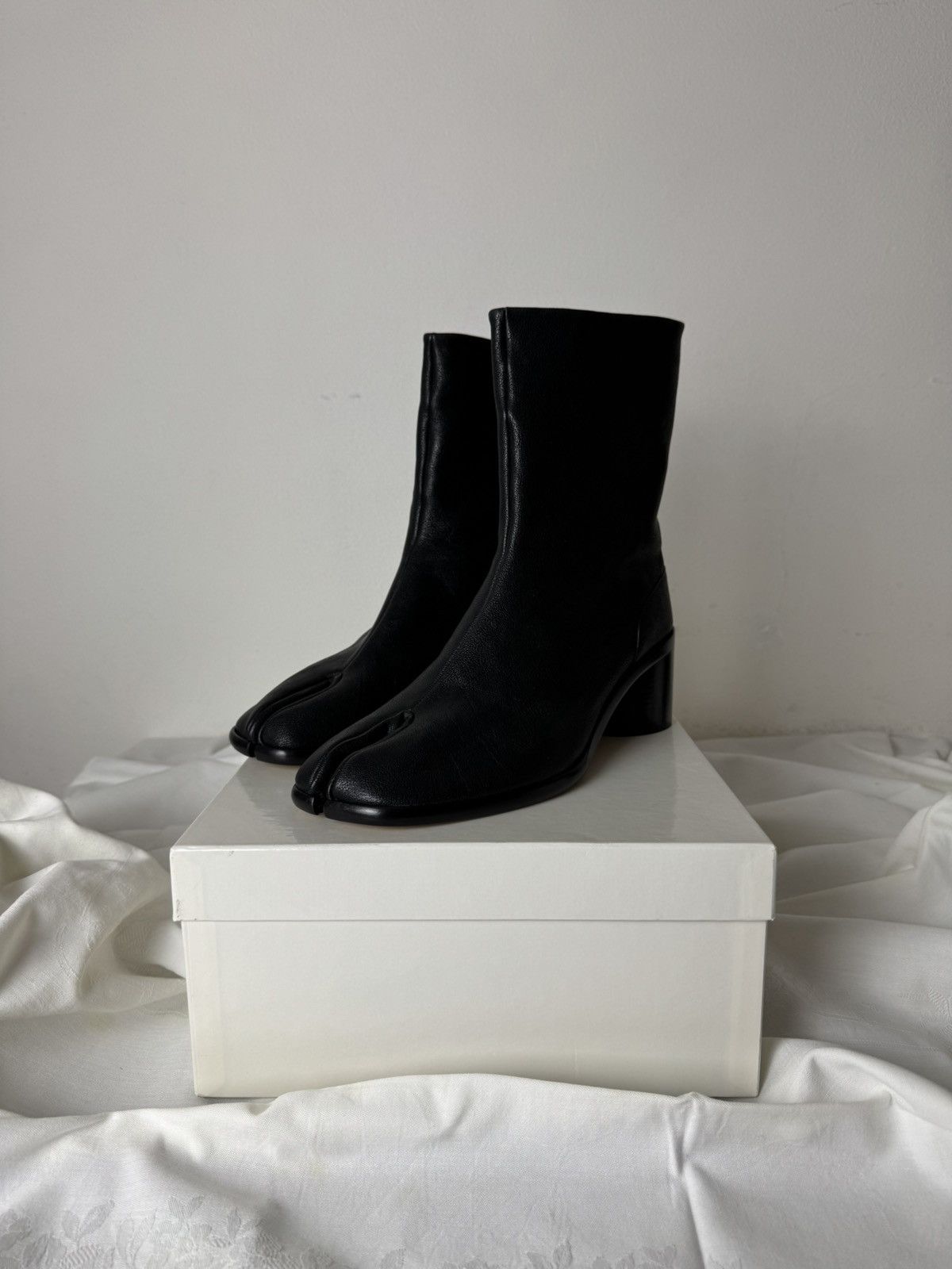 Maison Margiela Tabi 45 | Grailed