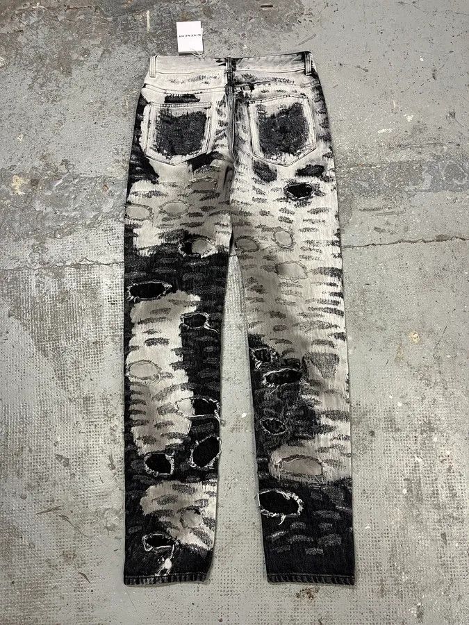 Givenchy AW2022 Givenchy Distressed Monochrome Slim Jeans Size US 32 / EU 48 - 6 Thumbnail