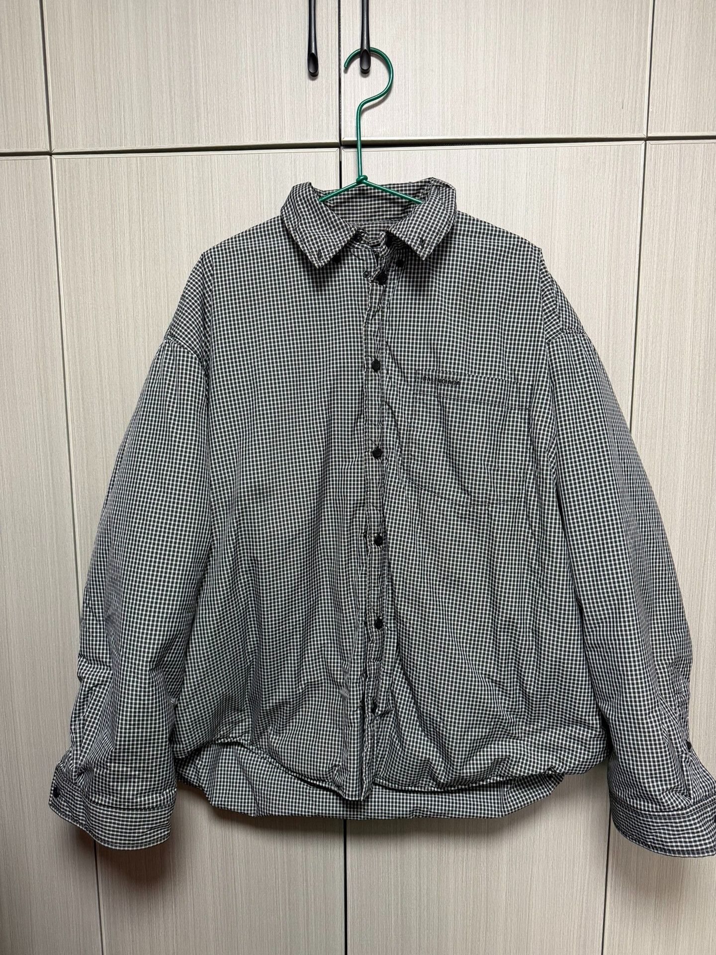 Balenciaga Balenciaga Plaid Cotton Black Heavy Coat m Men Size US M / EU 48-50 / 2 - 1 Thumbnail
