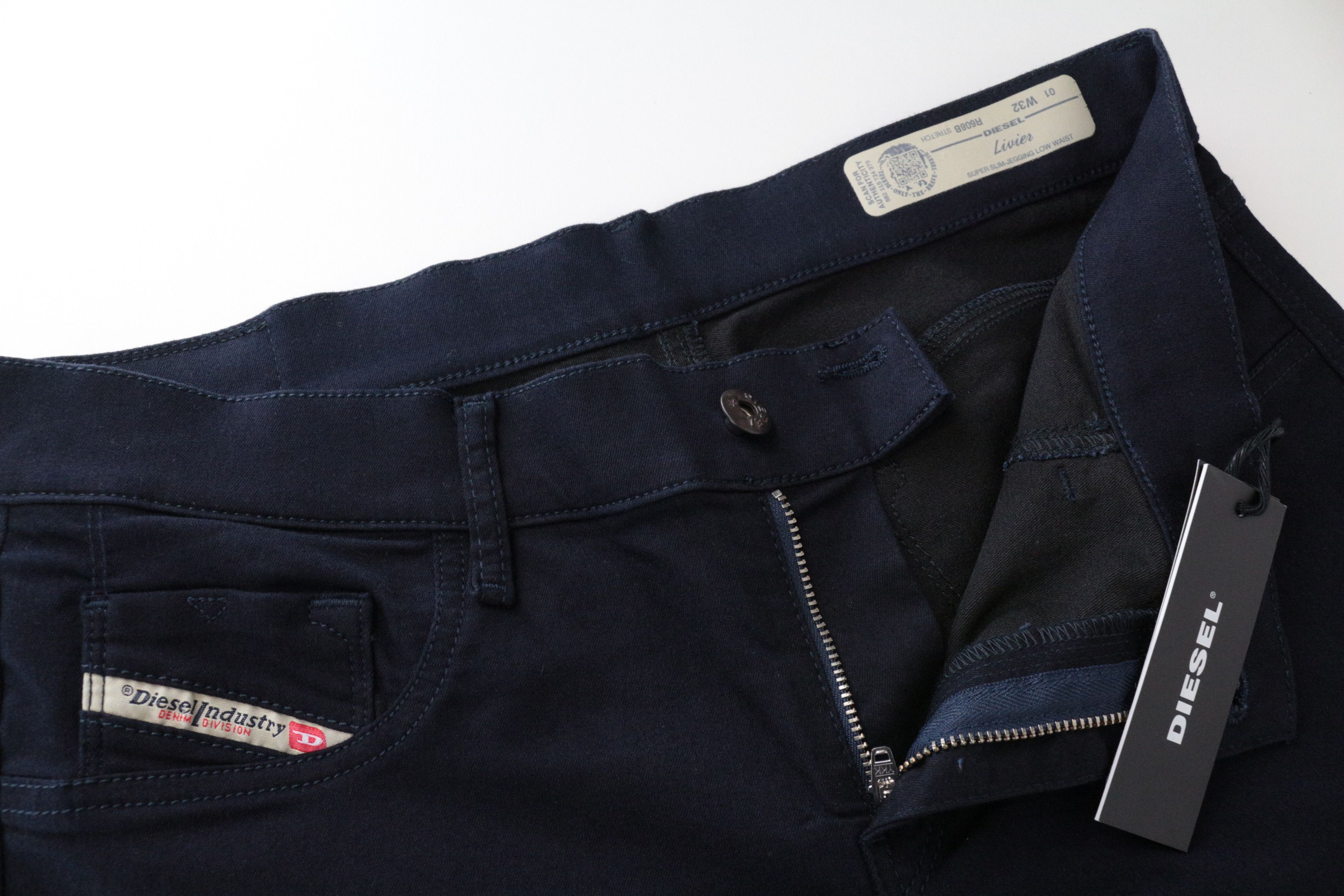 Diesel LIVIER R608B W32 Dark Blue Zipped Jeans 63650 Size 32" / US 10 / IT 46 - 4 Thumbnail