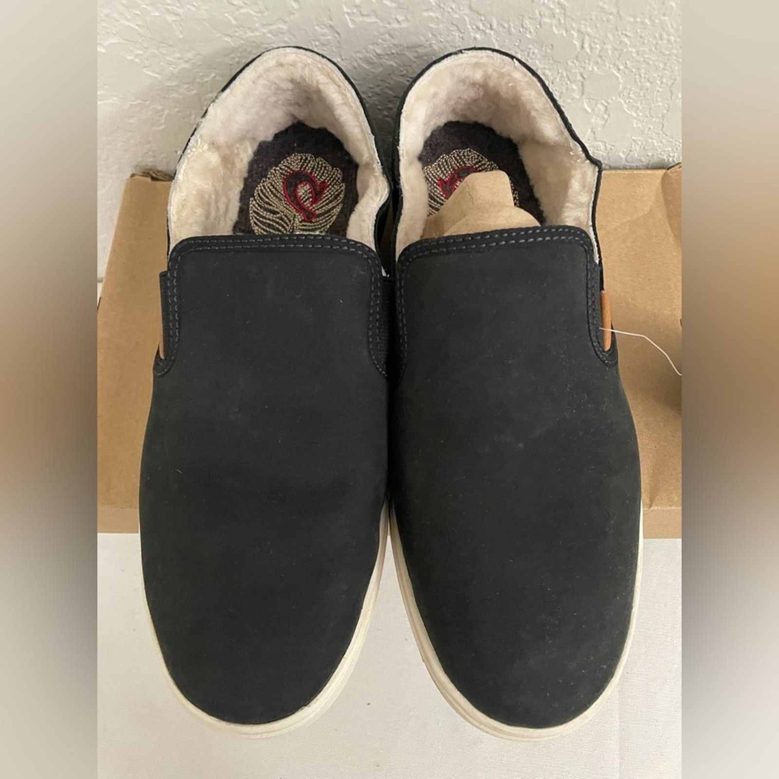 Olukai OLUKAI Pehuea Heu Slip-On Women’s size 9 in Black Nubuck Size US 9 / IT 39 - 2 Thumbnail