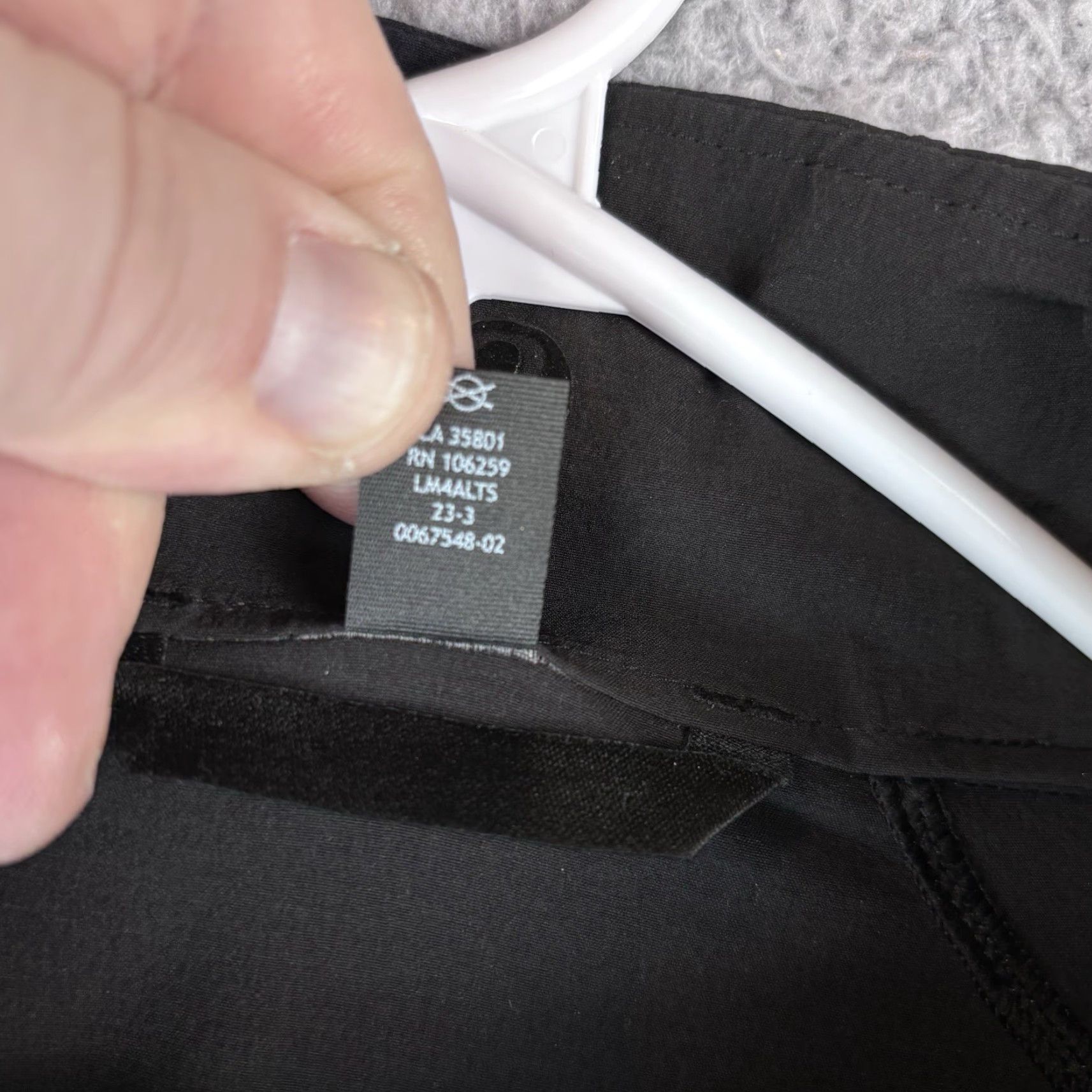 Lululemon Lululemon Sojourn Jacket Mens Large Black Full Zip Performance Mock Neck Tech Jacket Size US L / EU 52-54 / 3 - 5 Thumbnail