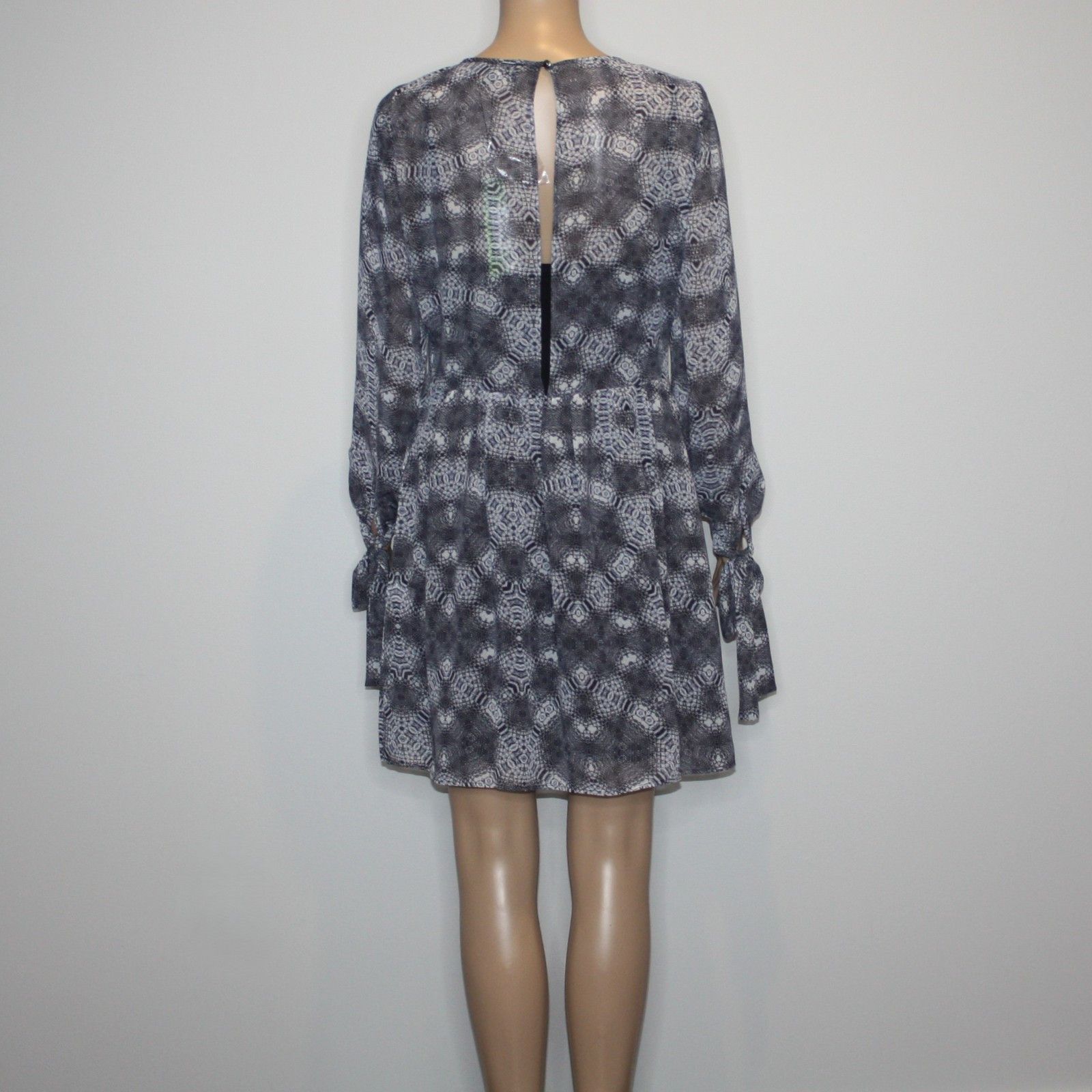 Sam Edelman Animal Patterned Tie Sleeve Dress in size 6 NWT MSRP $148 Size M / US 6-8 / IT 42-44 - 4 Thumbnail