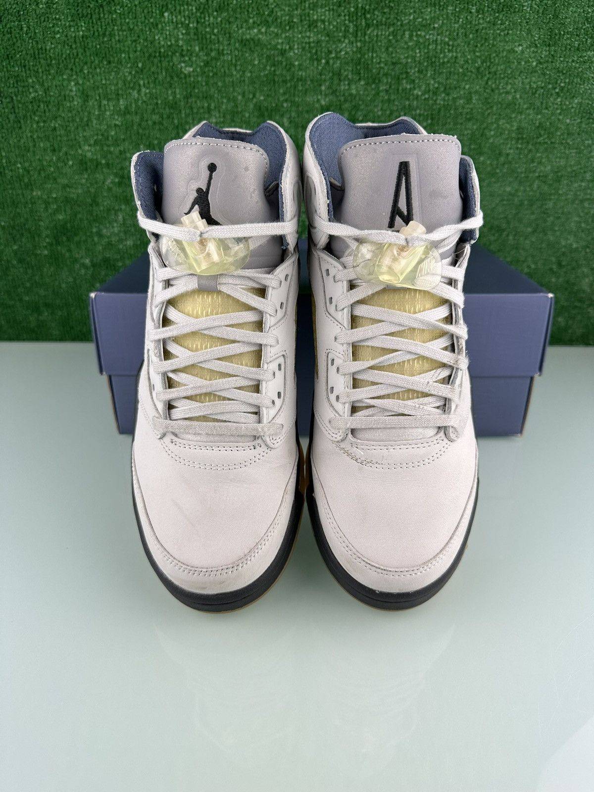 Jordan Brand Jordan 5 Retro A Ma Maniére Dawn (W) 9.5W/8M Size US 8 / EU 41 - 4 Thumbnail