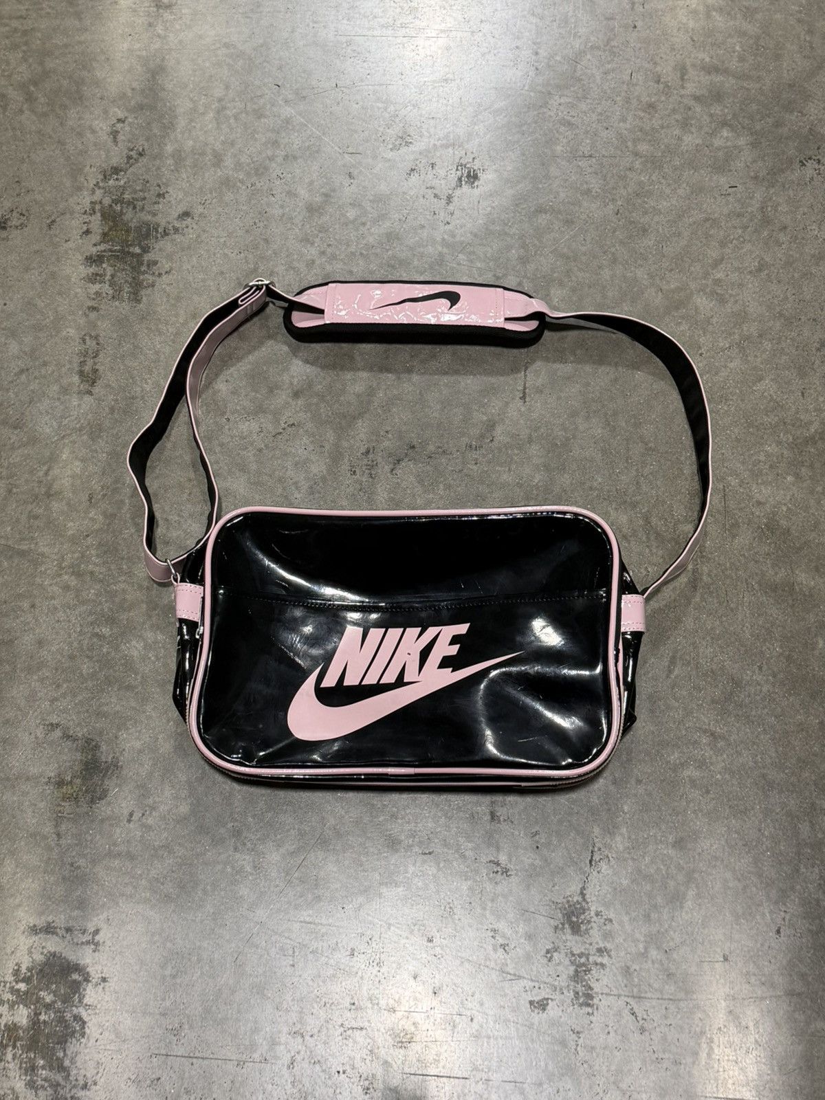 Nike Vintage archives crossbody sling bag messenger bag Y2k | Grailed
