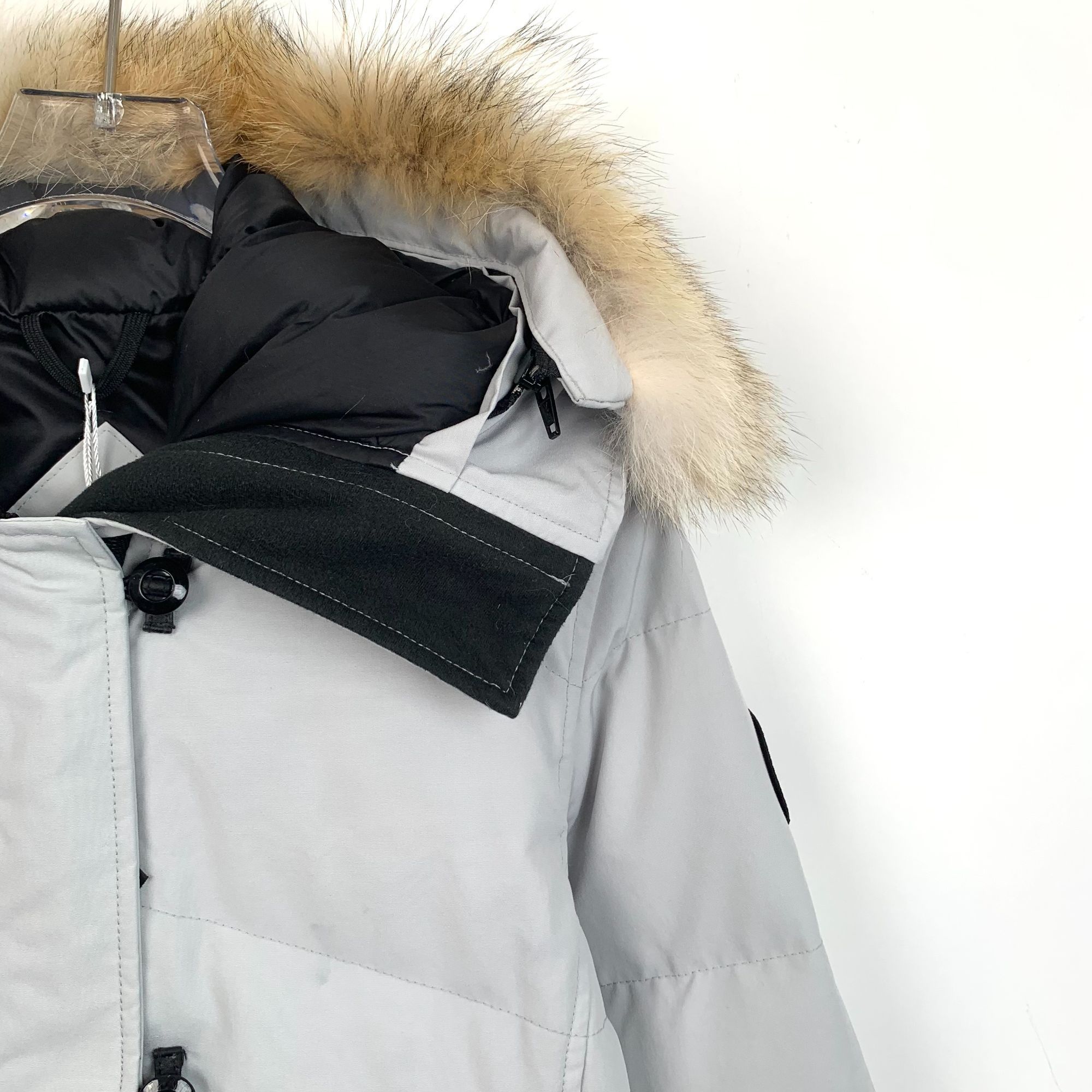 Canada Goose Canada Goose White Logo Hooded Fur Trim Parka (Size XS) Size XS / US 0-2 / IT 36-38 - 14 Thumbnail