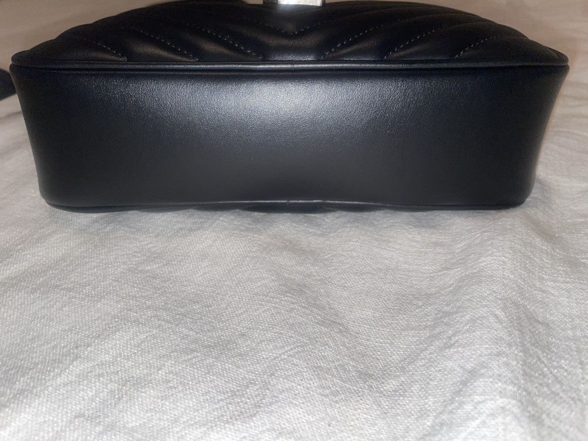 Yves Saint Laurent Lou Camera Bag Matelasse Chevron Leather Small Size ONE SIZE - 5 Thumbnail