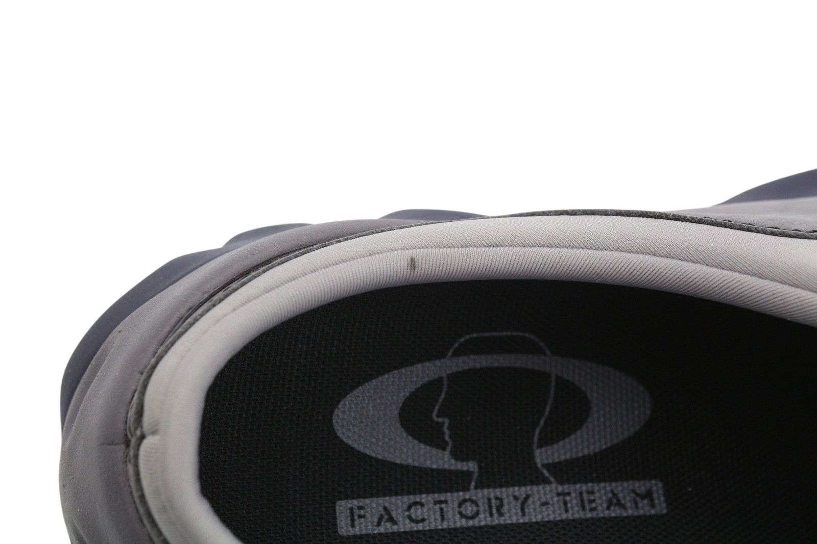Brain Dead X OAKLEY FACTORY TEAM NUBUCK MULE EU40.5 Deep Well 87979 Size US 7.5 / EU 40-41 - 12 Thumbnail
