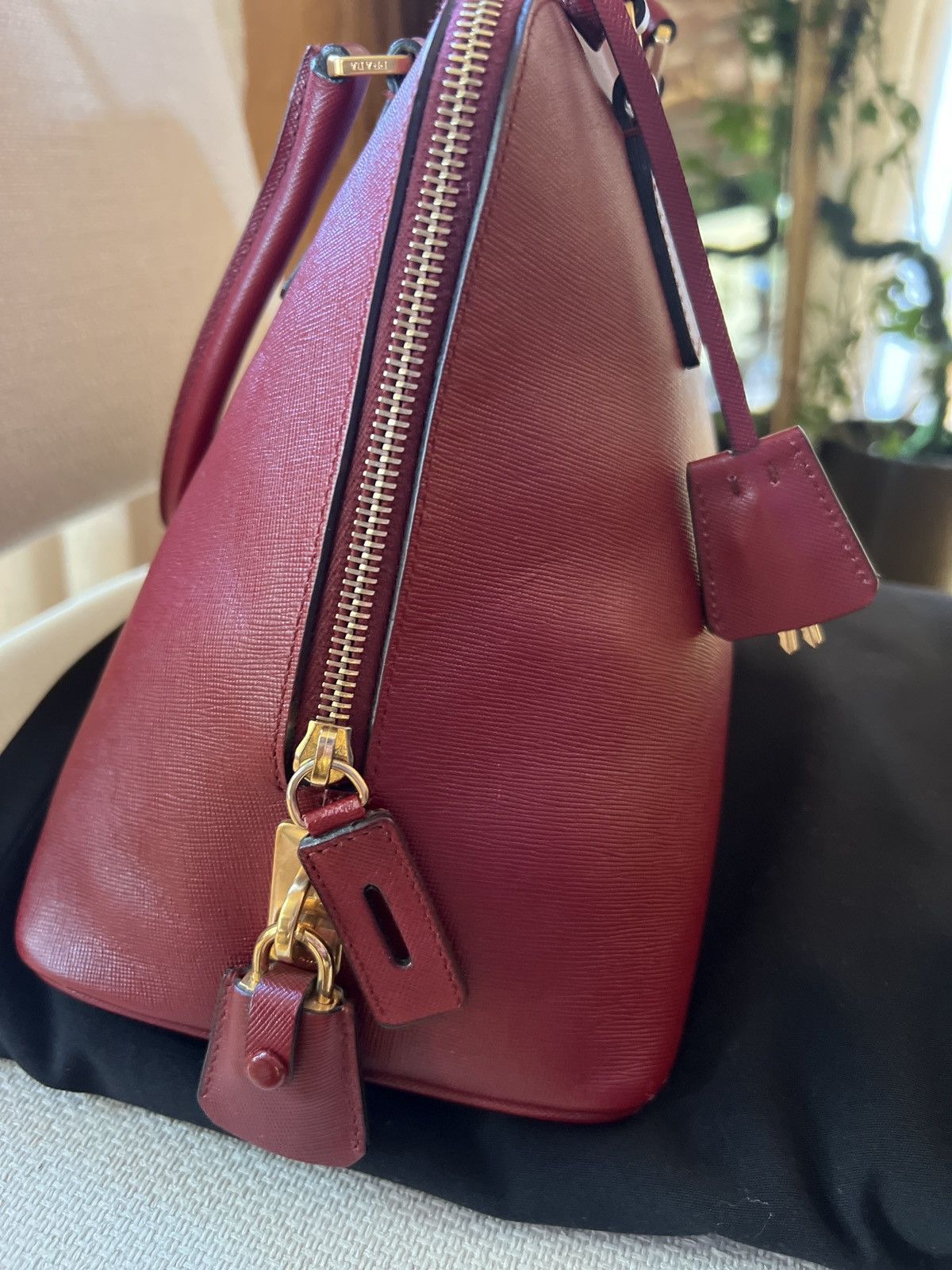 Prada Prada Burgundy Red Saffiano Handle Bag Size ONE SIZE - 4 Thumbnail