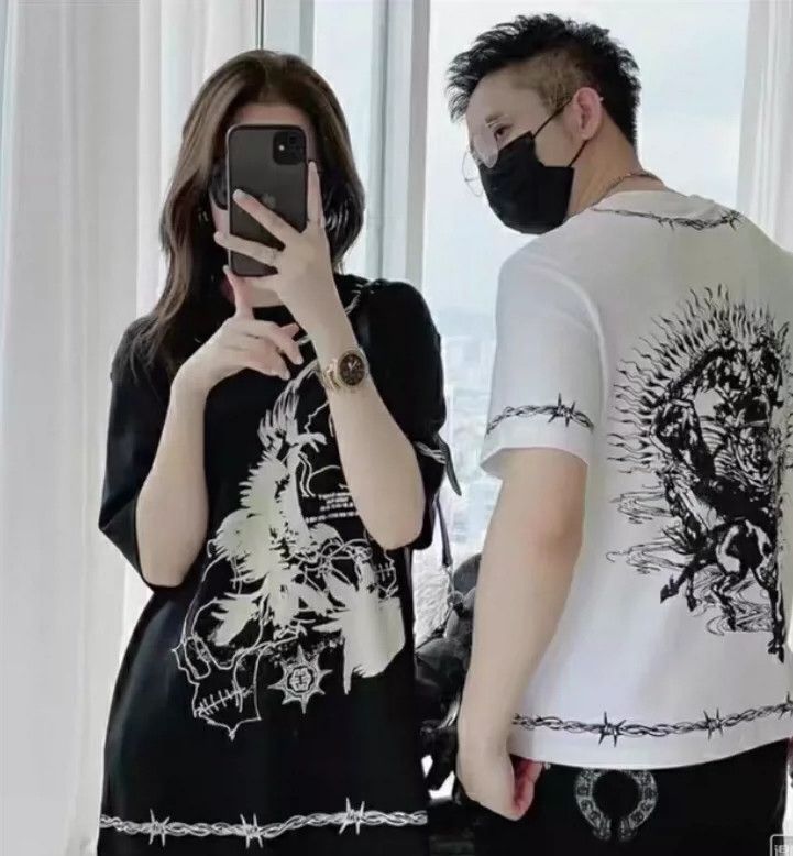 Givenchy Givenchy Black Gothic Print Cotton Crew Neck T-Shirt Size US XL / EU 56 / 4 - 9 Thumbnail