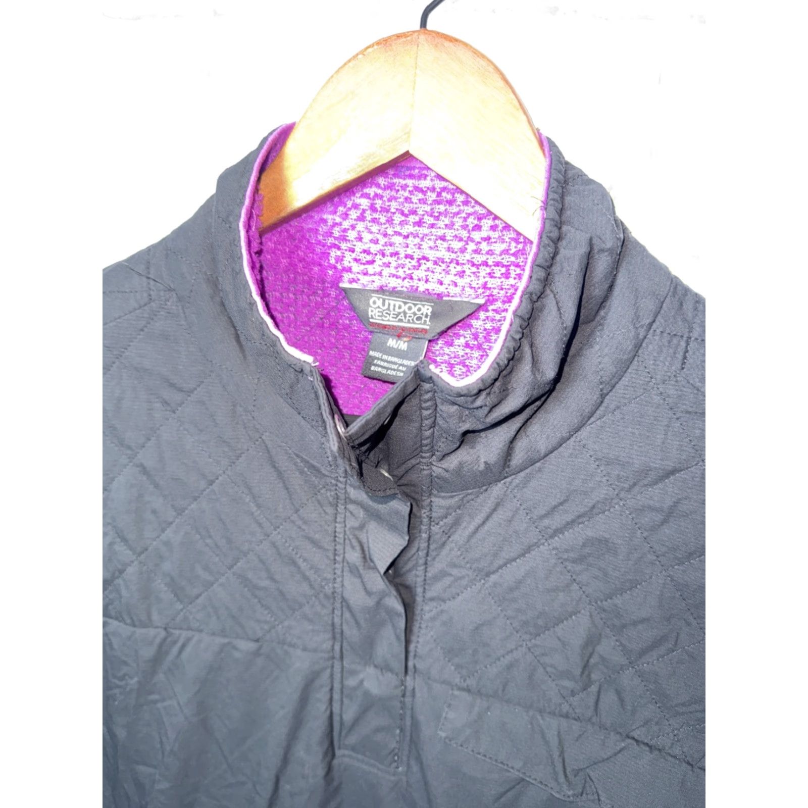 Outdoor Research Outdoor Research Pullover Womens M Black With Purple Fleece Lining Windbreaker Size M / US 6-8 / IT 42-44 - 2 Thumbnail