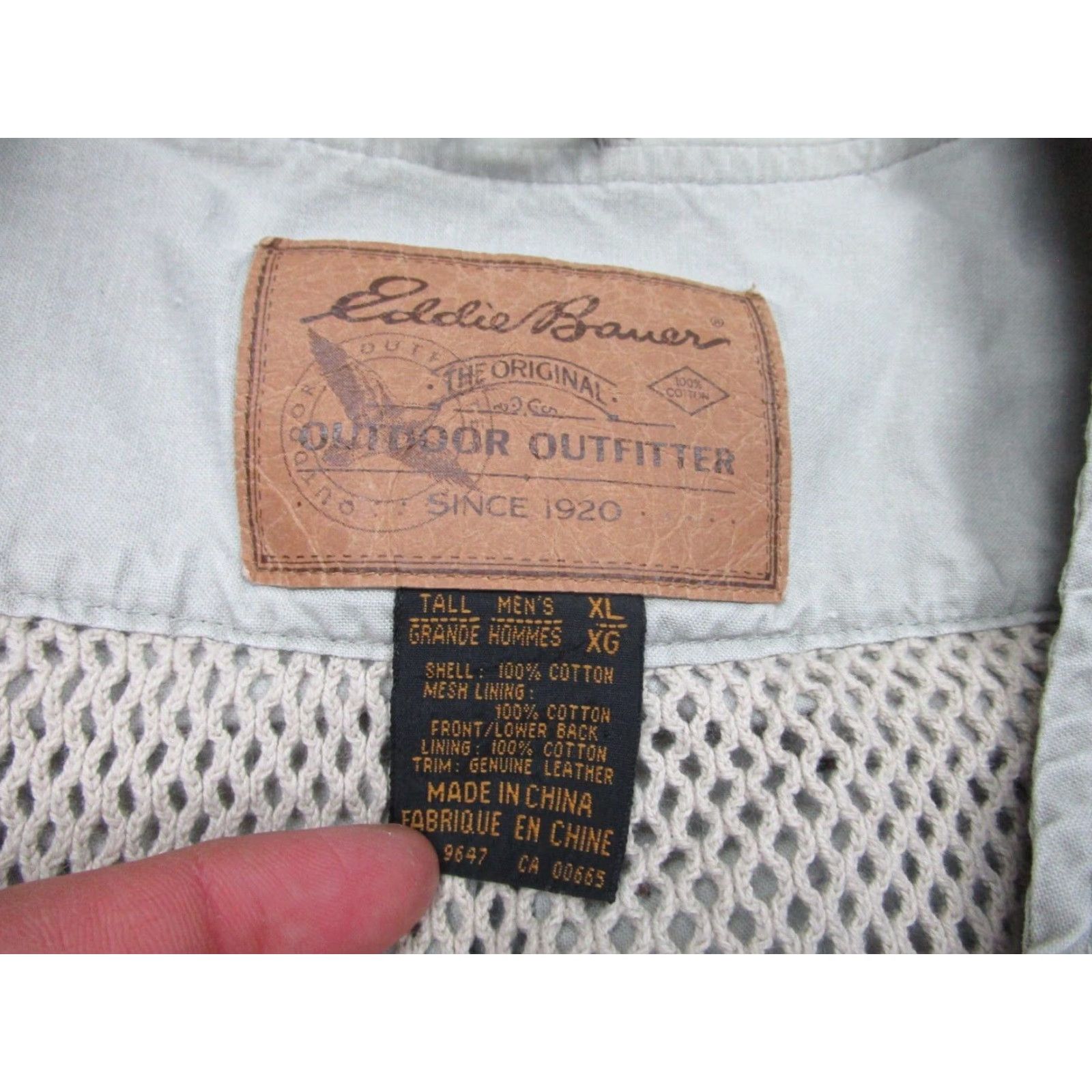 Eddie Bauer VINTAGE Eddie Bauer Vest Mens XL Cargo Outdoor Hike Hunt Camp Beige 90s Mens Size US XL / EU 56 / 4 - 6 Thumbnail
