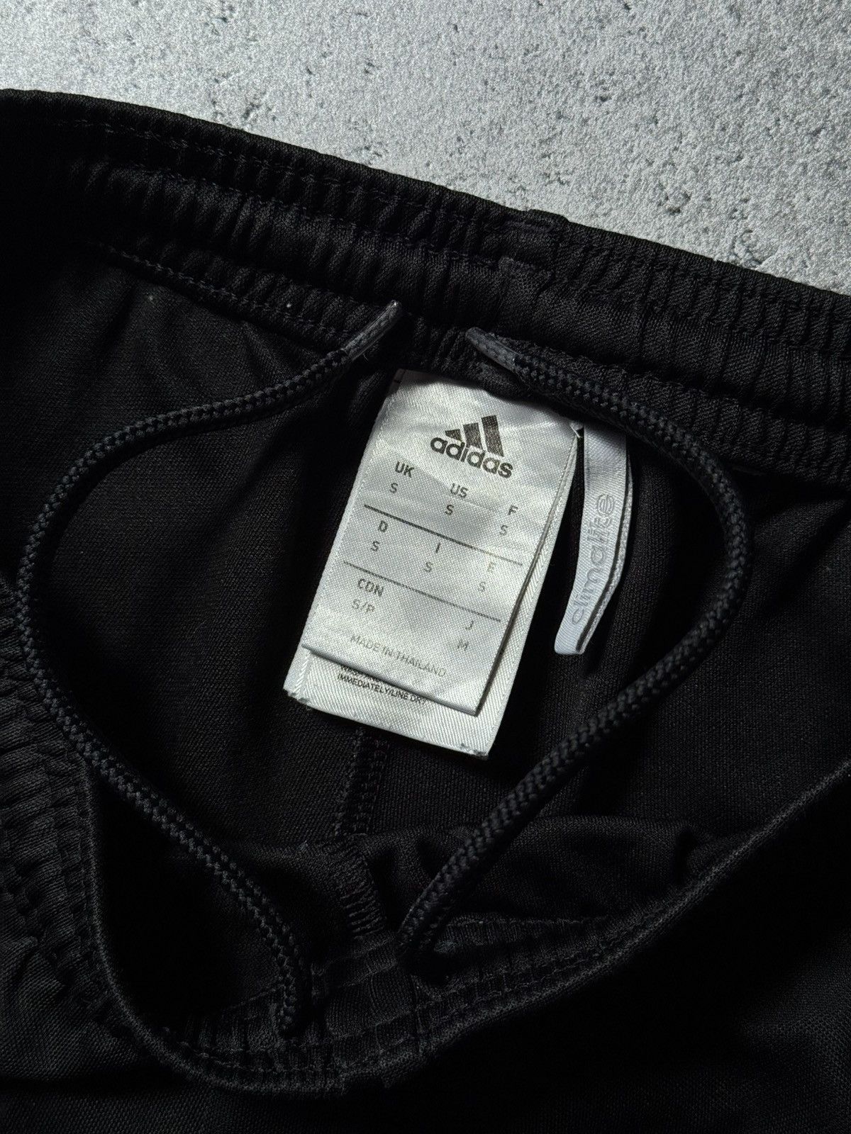 Adidas Vintage Y2K Adidas Pinterest Shorts Streetwear 90s Size US 32 / EU 48 - 13 Thumbnail
