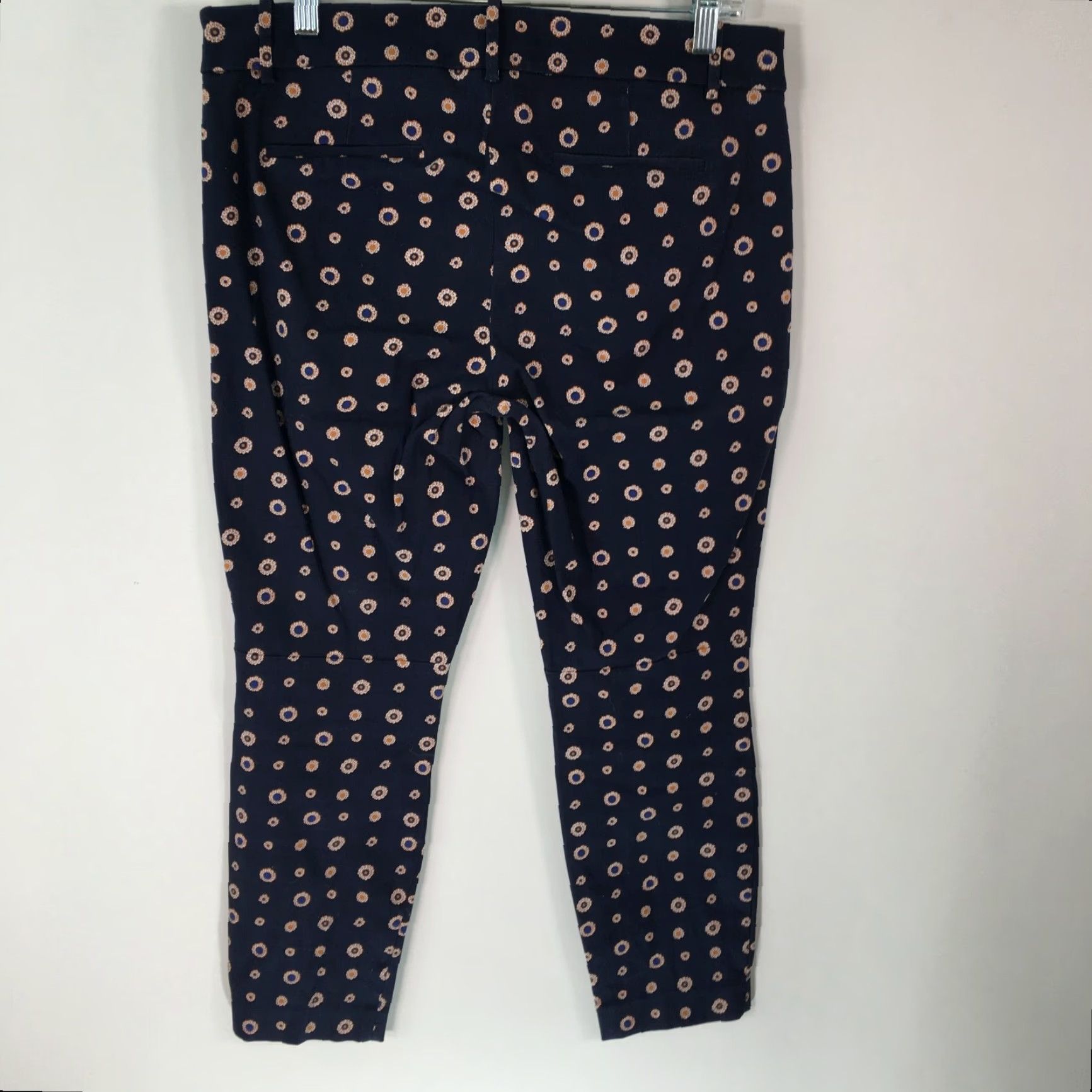 Vintage J.Crew Women's Mid Rise Casual Floral Capri Pants Size 8 Navy Blue Size 30" / US 8 / IT 44 - 3 Thumbnail