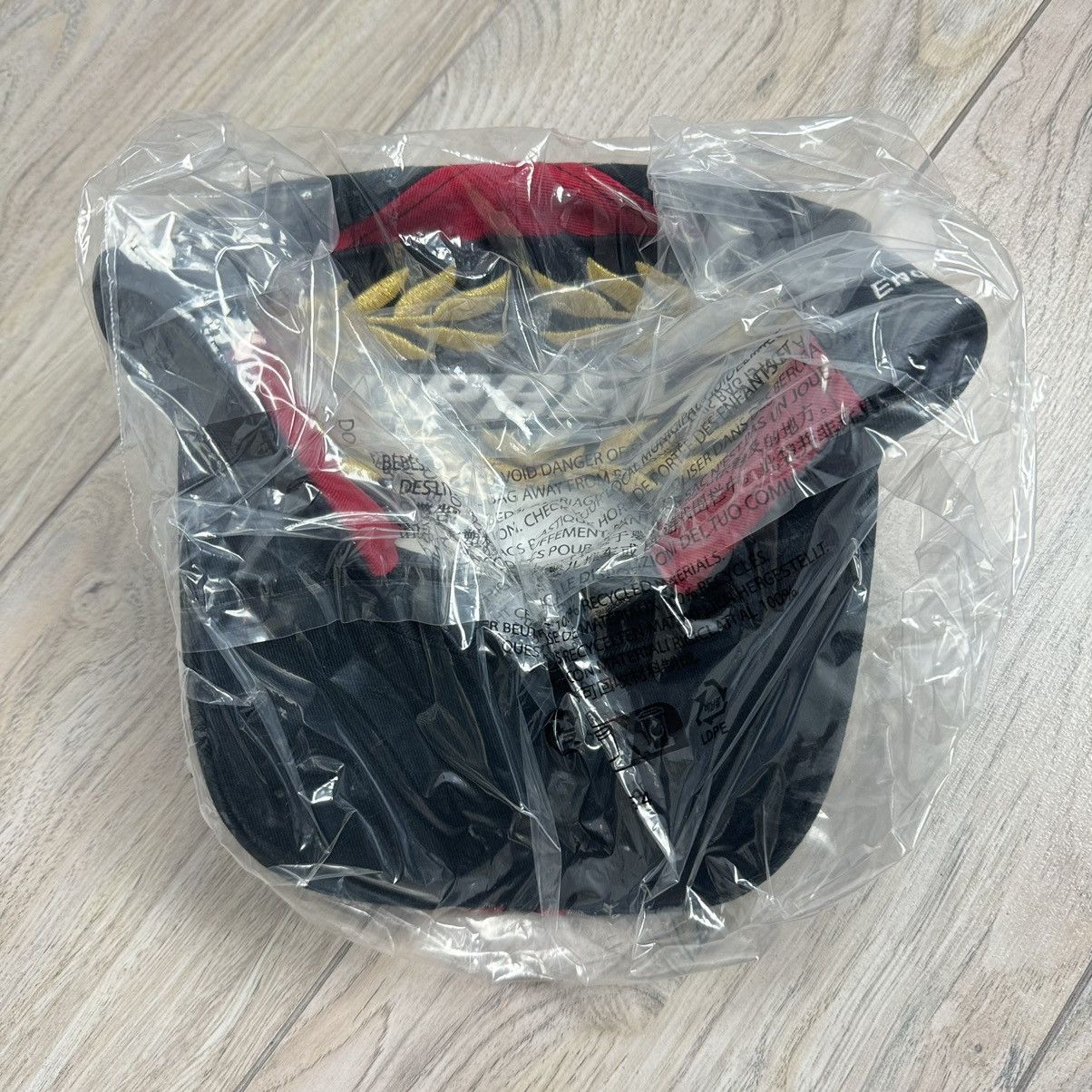 Hypebeast Supreme Endurance Series 6-Panel Black/Golden Hat FW24 Size ONE SIZE - 6 Thumbnail
