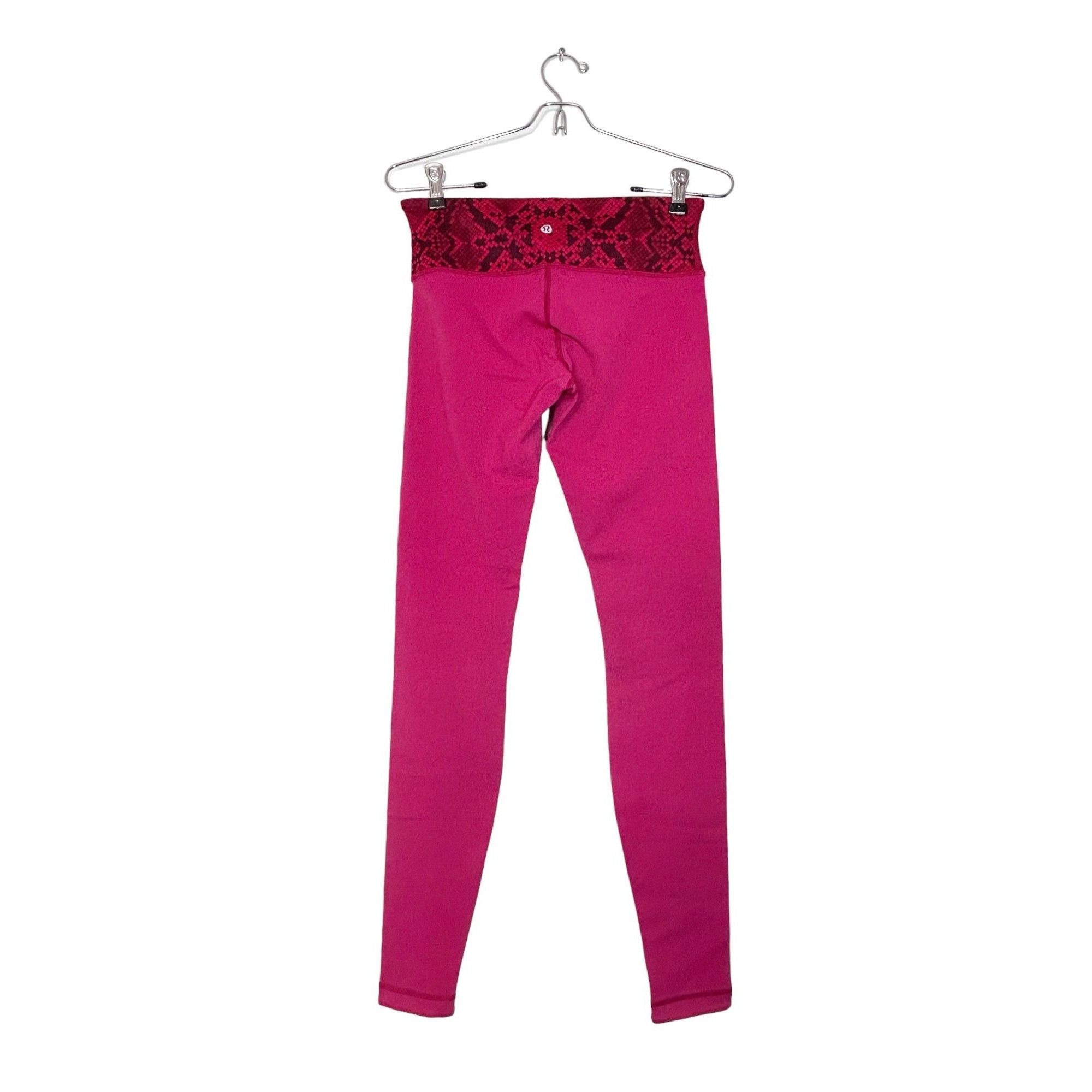 Lululemon Lululemon Wunder Under Pant III (Reversible) Cranberry/Alarm Size 28" / US 6 / IT 42 - 4 Thumbnail