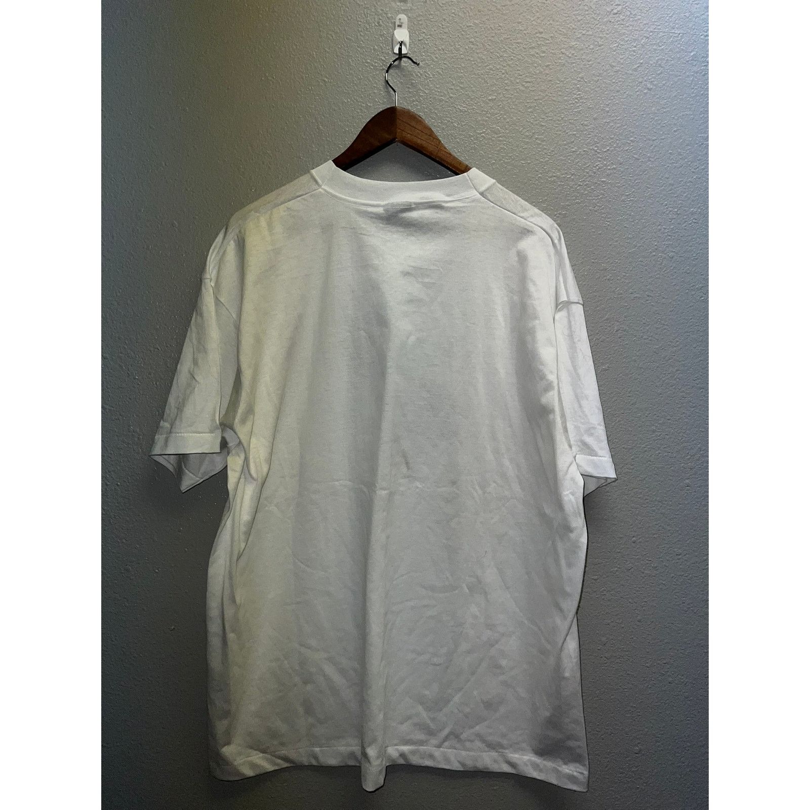 Vintage Vintage Survivor Universal Studios Shirt Circuit Tee 90s 2XL Size US XXL / EU 58 / 5 - 7 Thumbnail