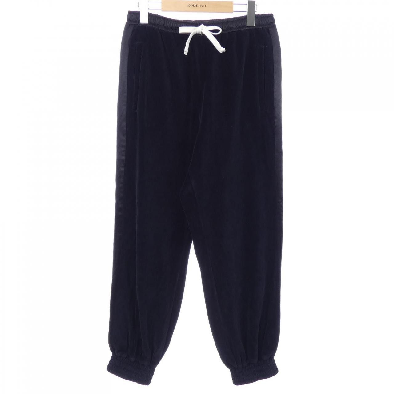 Gucci Gucci Gucci Pants Textile Pants 595535XJBTF DUTY FREE for USA Size ONE SIZE - 1 Thumbnail