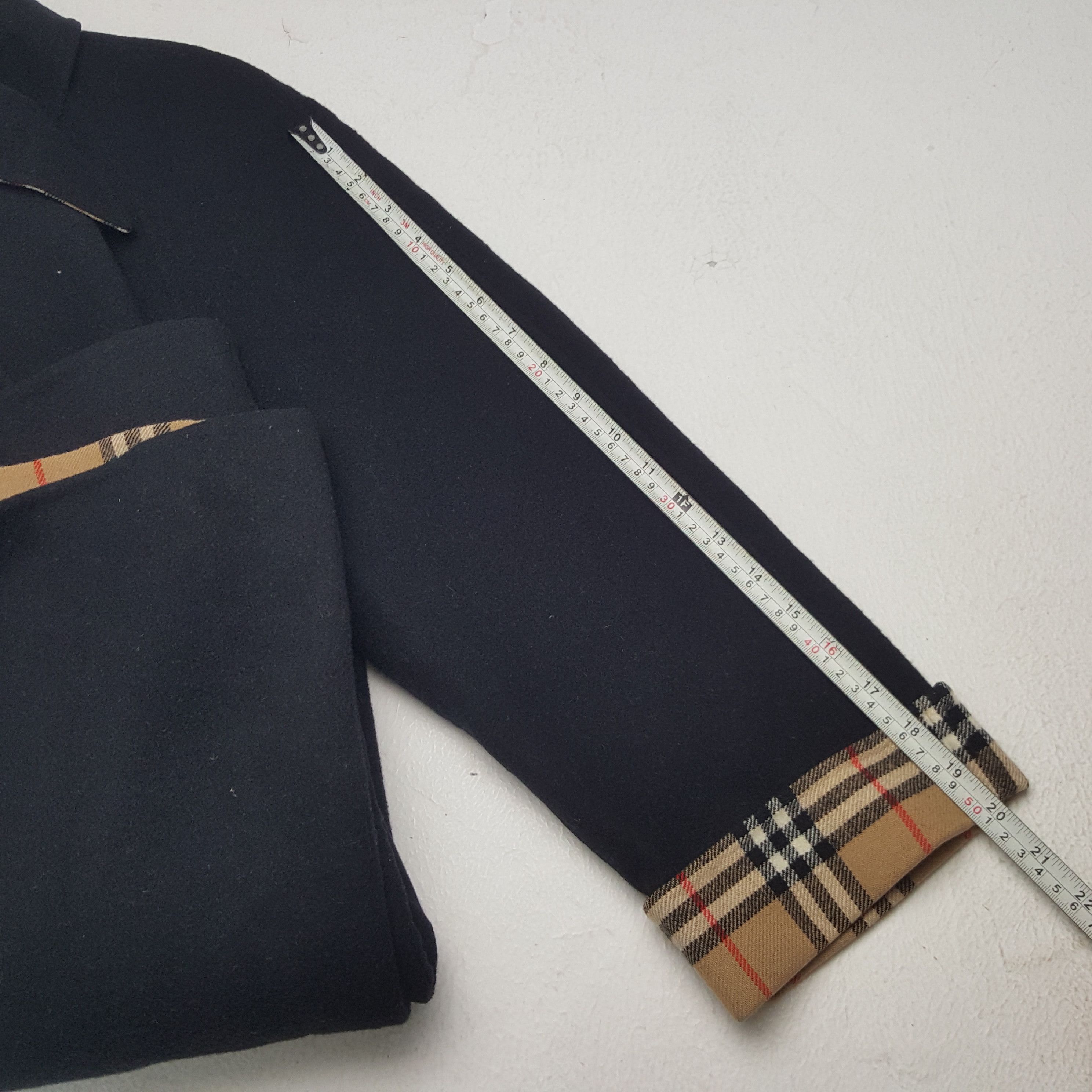 Burberry × Vintage Vintage Burberry London Nova Check Designer Brand Jacket Size US L / EU 52-54 / 3 - 7 Thumbnail