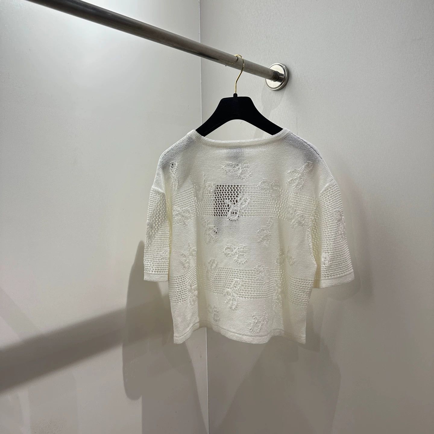 Chanel Chanel 24P Bow Cutout Knit Short Sleeve Viscose 38 Size S / US 4 / IT 40 - 2 Thumbnail