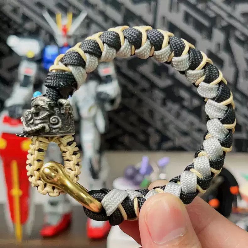 Handmade × Vintage Handmade Chinese Lion Paracord Bracelet Size ONE SIZE - 2 Thumbnail