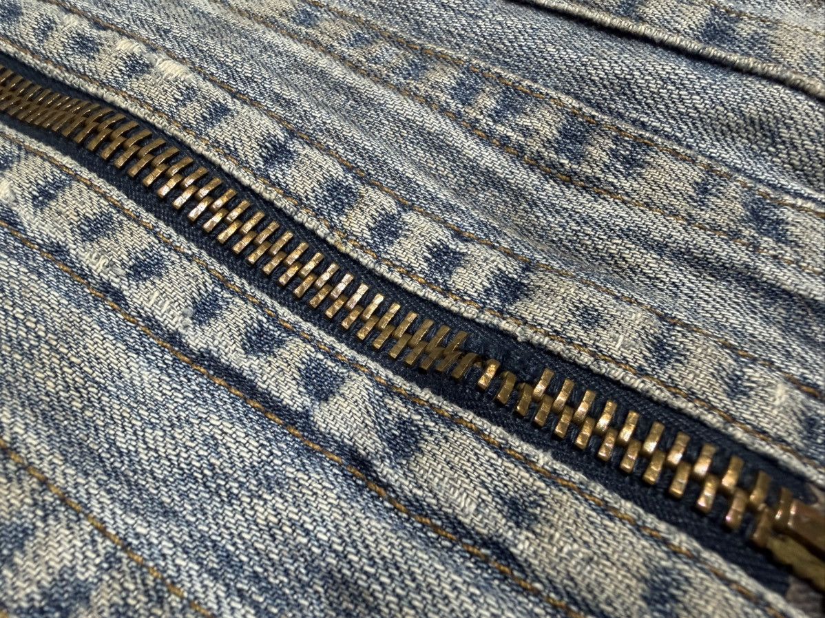Dolce & Gabbana 2000’s Dolce & Gabbana distressed denim jacket G8090 Size US S / EU 44-46 / 1 - 8 Thumbnail