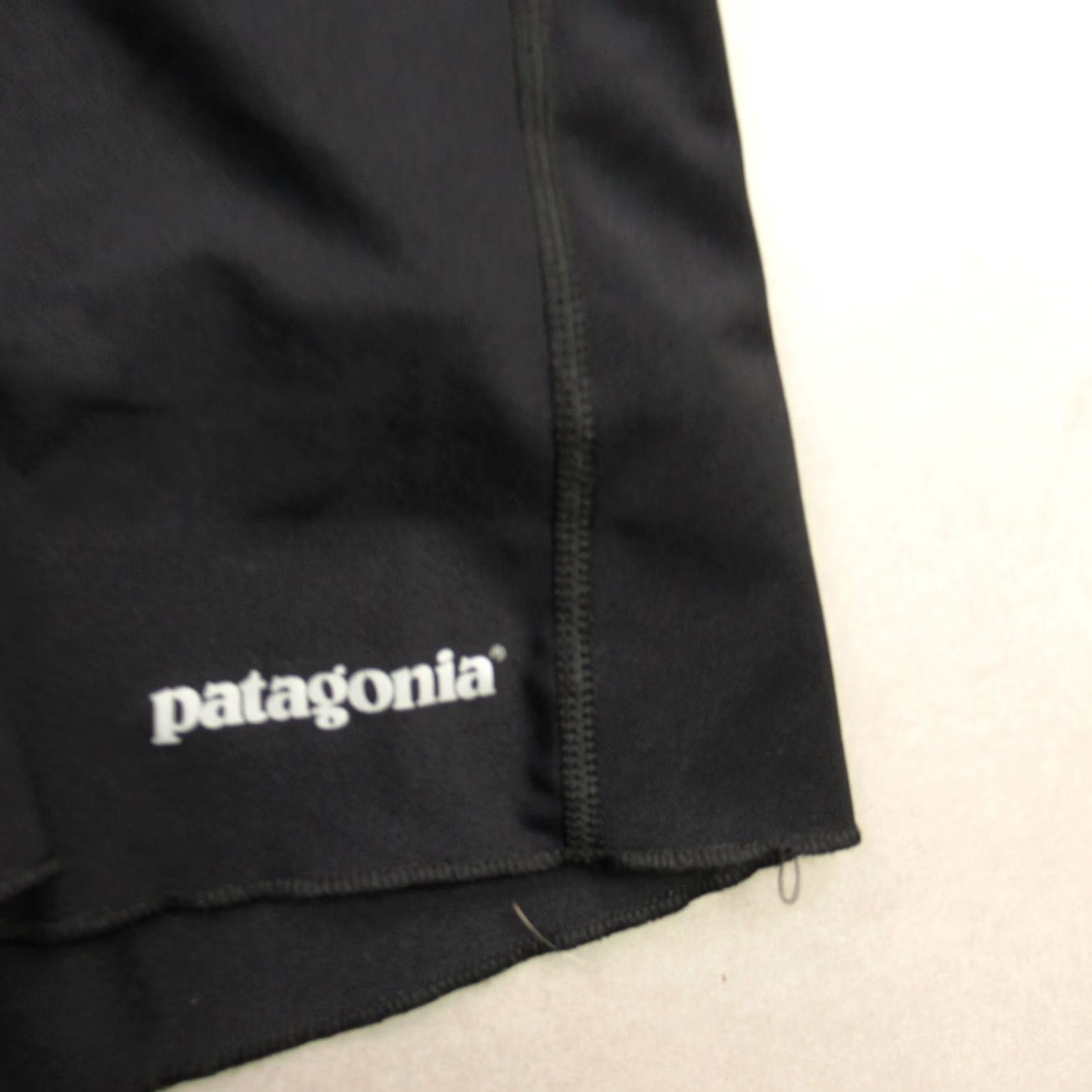 Patagonia Patagonia Skirt Womens Small Lightweight Outdoor Black Midi Knit Polyester Spandex Flare Pockets Logo Casual Top Brand: Patagonia Womens Size 28" / US 6 / IT 42 - 2 Thumbnail