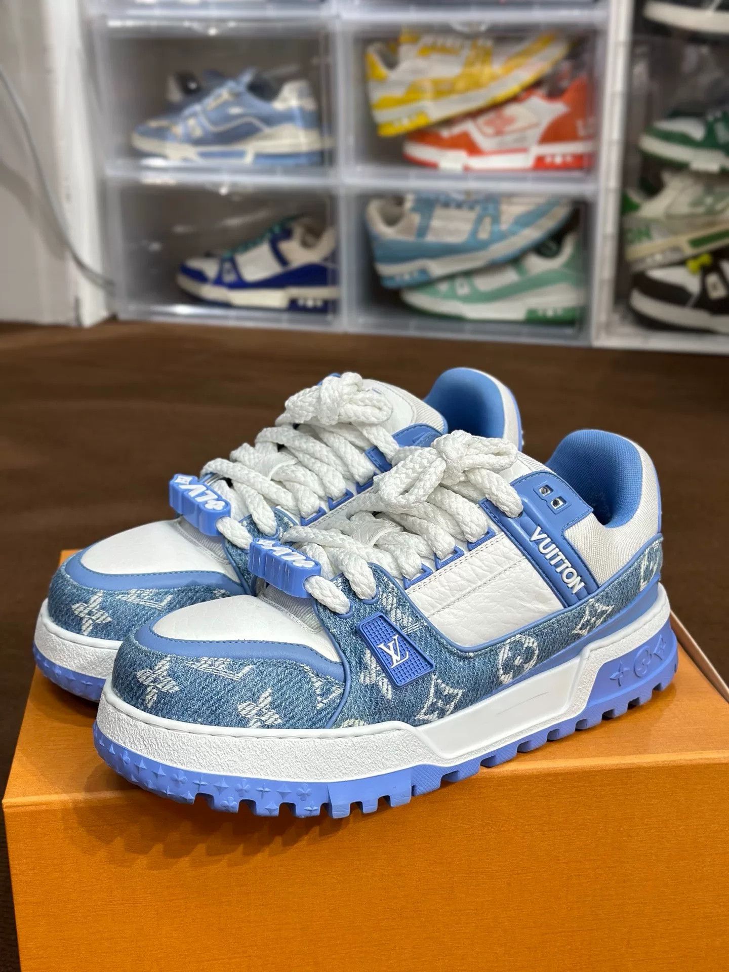 Louis Vuitton Louis Vuitton Training Blue Lowtop Sneakers 42 Men Size US 9 / EU 42 - 1 Thumbnail