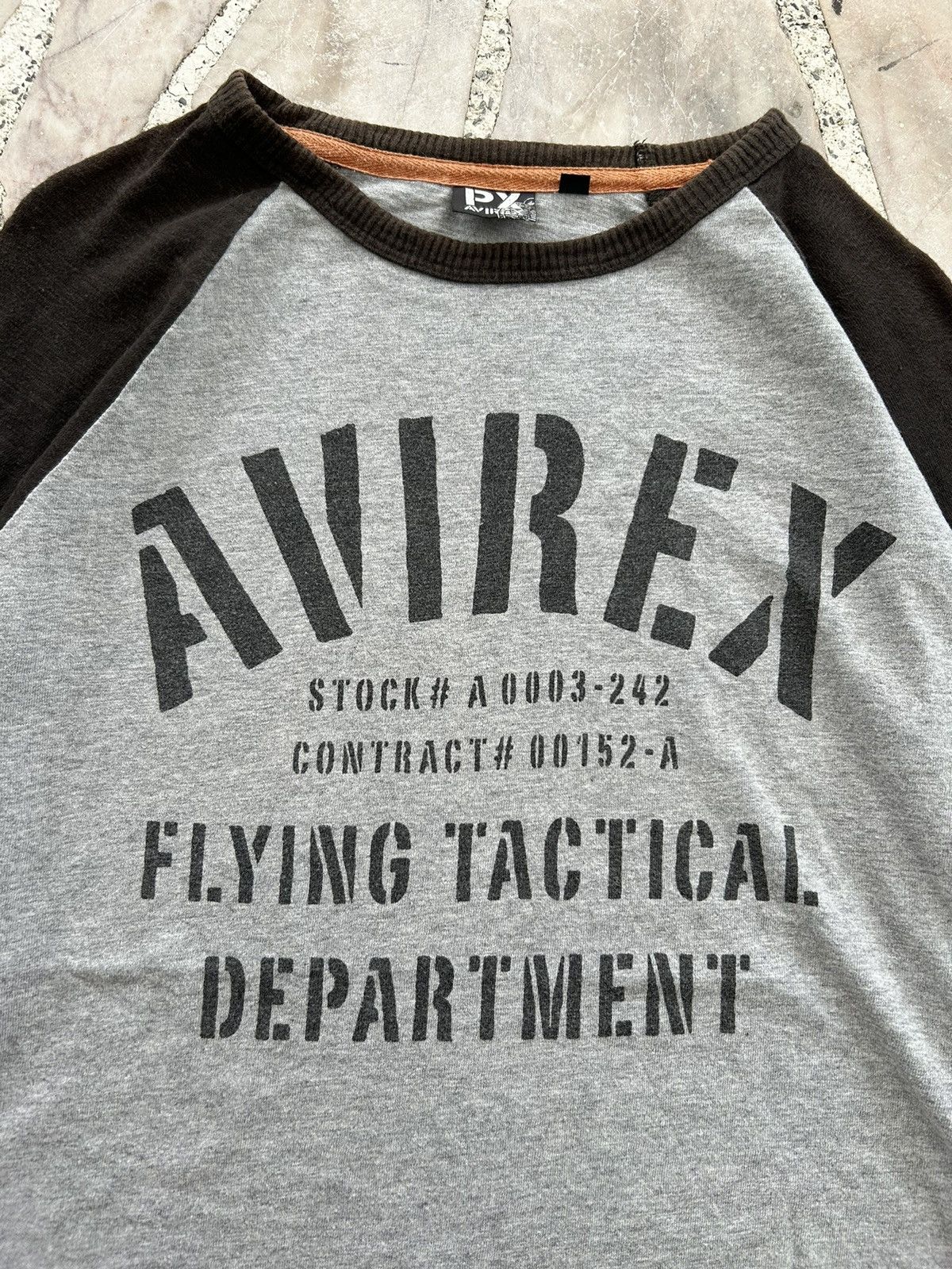 Avirex Vintage avirex raglan military gray tee Size US L / EU 52-54 / 3 - 4 Thumbnail