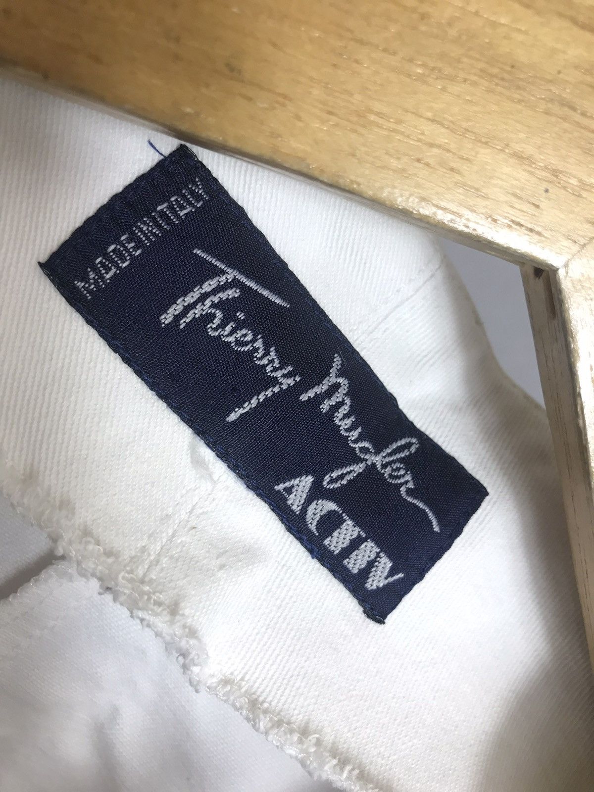 Thierry Mugler Women's Thierry Mugler Activ Italy Vintage 80s 90s Blazer Size M / US 6-8 / IT 42-44 - 6 Thumbnail