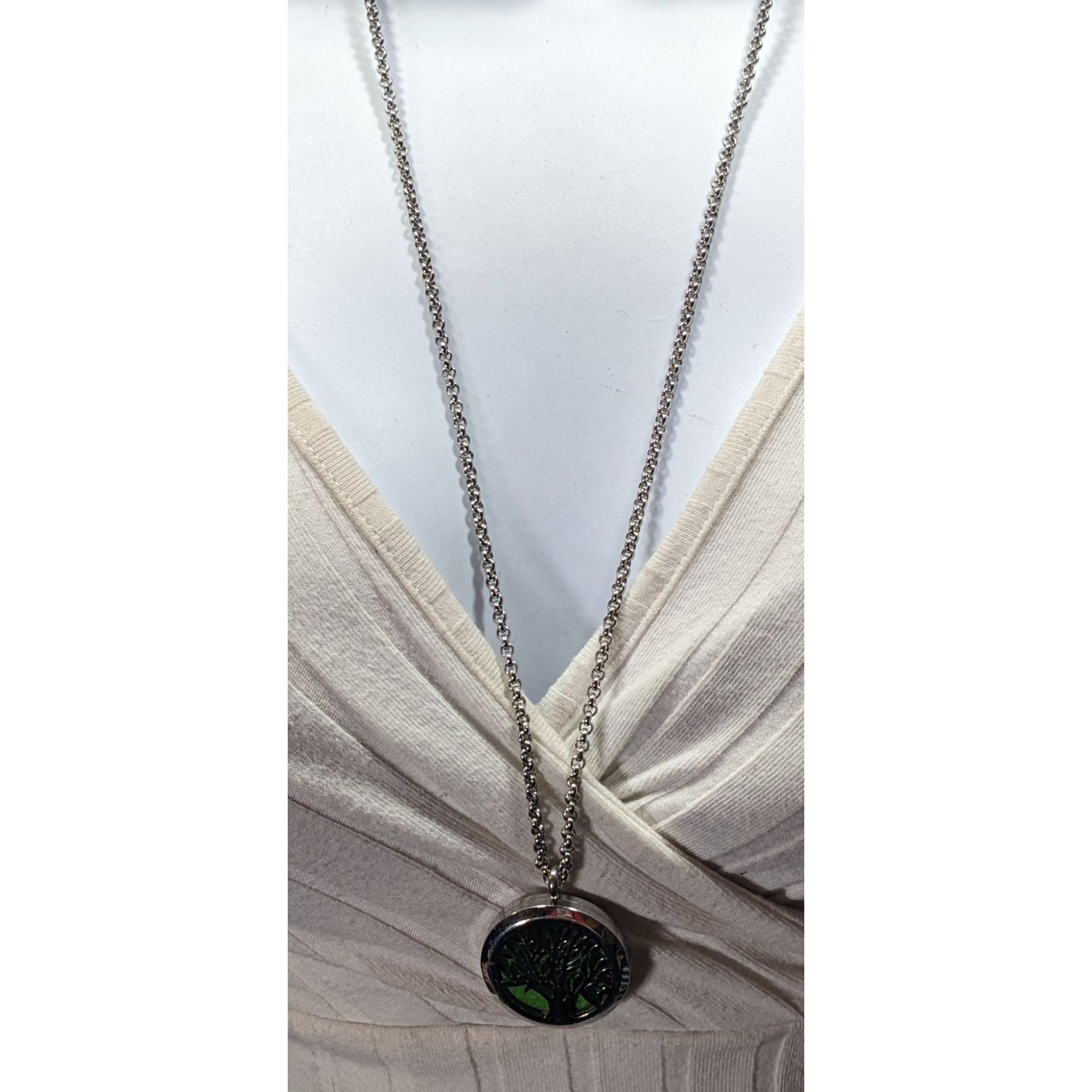 Other Nature Inspired Aromatherapy Pendant Necklace With Tree Deta Size ONE SIZE - 2 Thumbnail