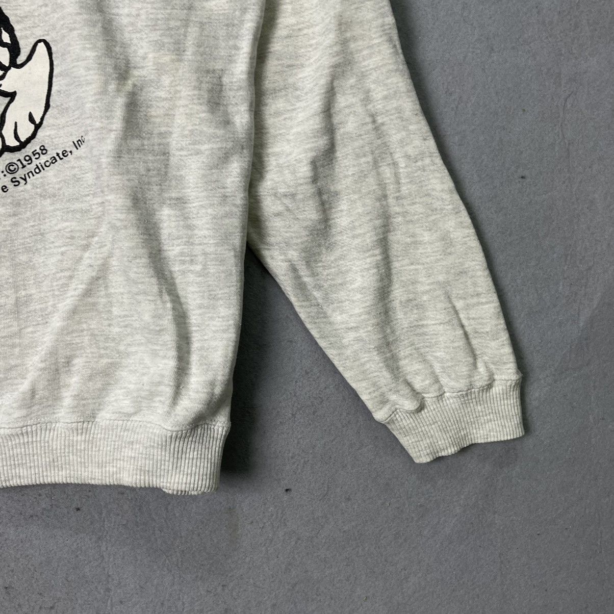 Peanuts Peanuts Snoopy Graphic Crewneck Sweatshirt – Grey (Size L) Size US L / EU 52-54 / 3 - 5 Thumbnail