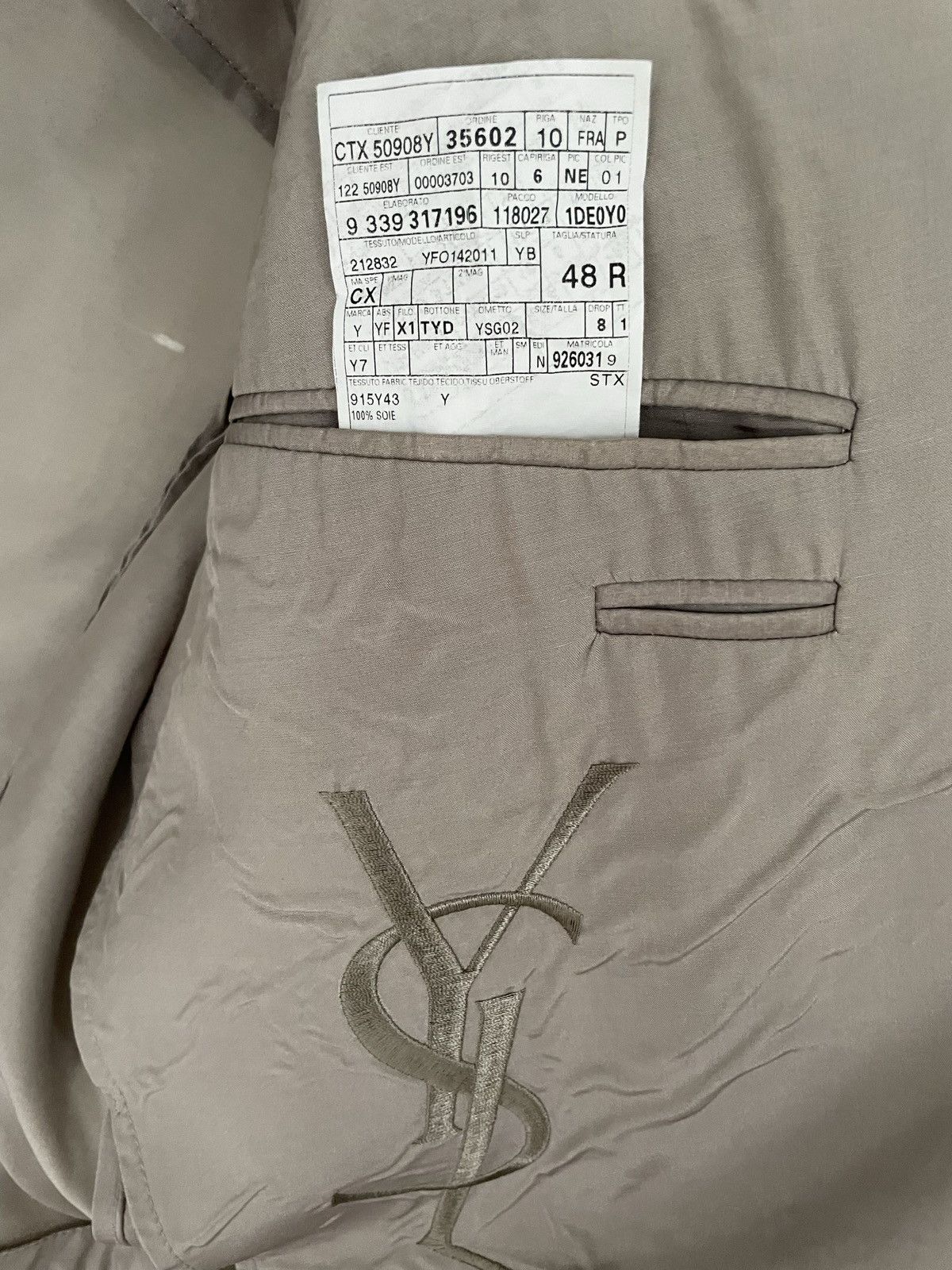 Yves Saint Laurent Yves Saint Laurent light beige silk jacket Size 48R - 4 Thumbnail