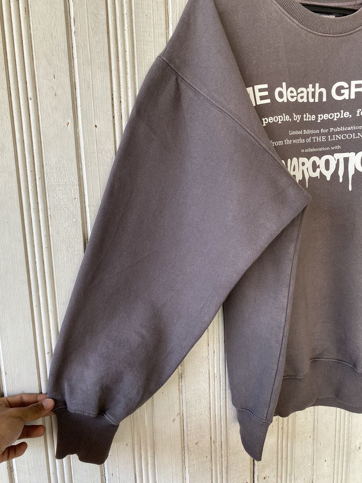 Vintage Vintage Narcotic Come Death Graphich Sweatshirt Size US L / EU 52-54 / 3 - 5 Thumbnail