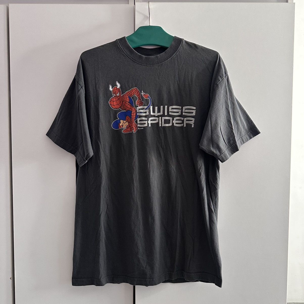 Marvel Comics Spider Swiss Vintage T-shirt Comics Size US L / EU 52-54 / 3 - 1 Thumbnail