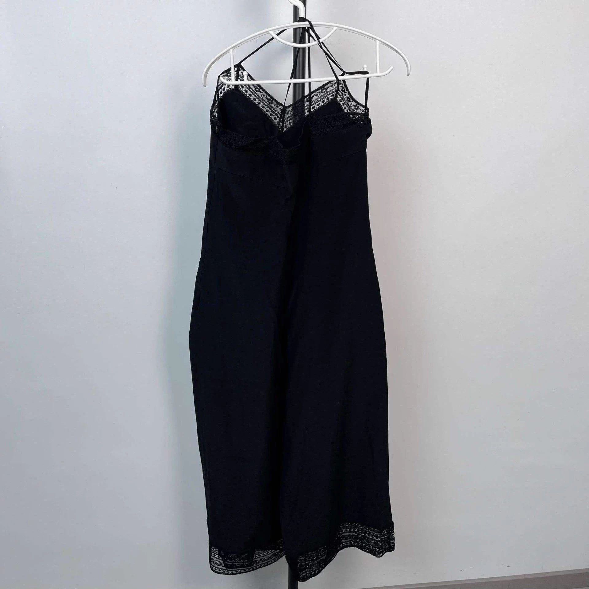 Chanel Chanel black jumpsuit 40 (IT) Size M / US 6-8 / IT 42-44 - 2 Thumbnail