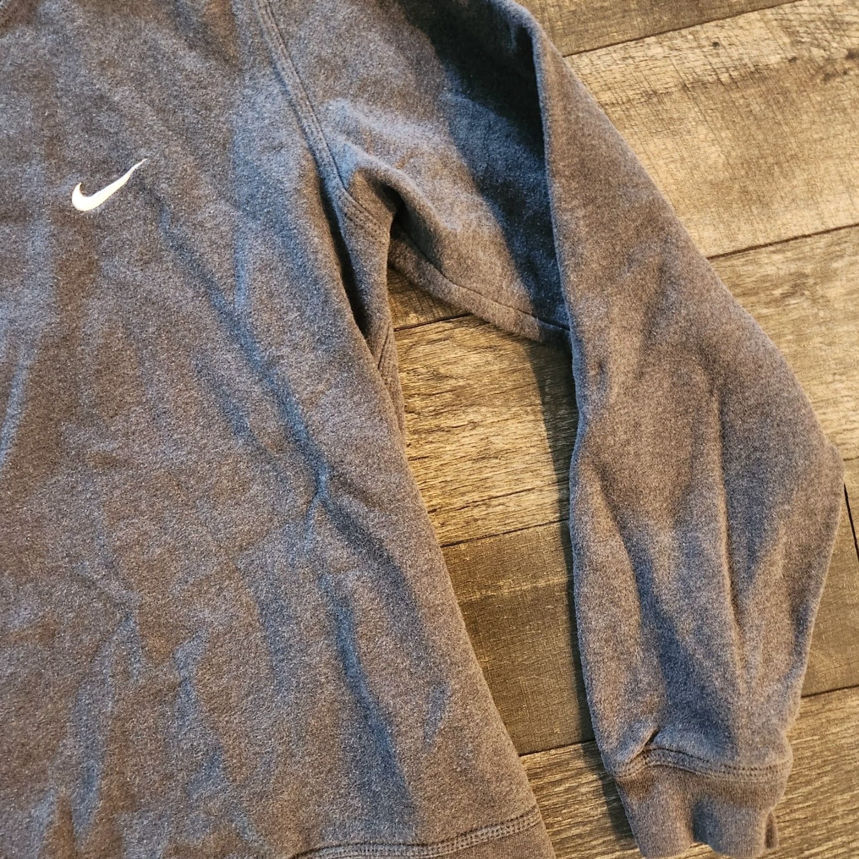 Nike VINTAGE Nike Sweatshirt Crewneck Pullover Gray Swoosh Blue Tag Men’s M Regular Shirt? Size US M / EU 48-50 / 2 - 5 Thumbnail
