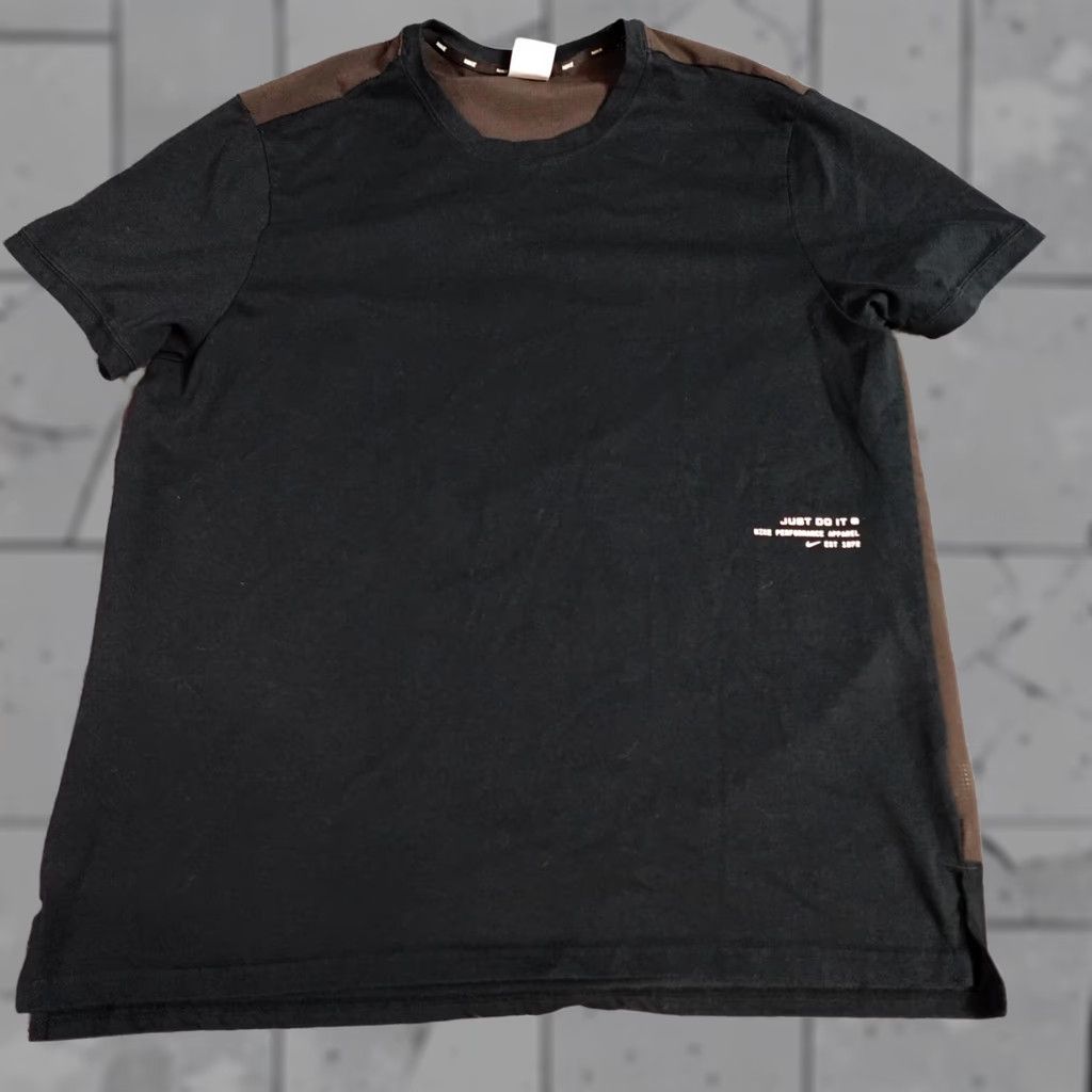 Nike Nike T-shirt XL Black Double-Sided Crew Neck Short Sleeve Men's Shirt Size US XL / EU 56 / 4 - 1 Thumbnail