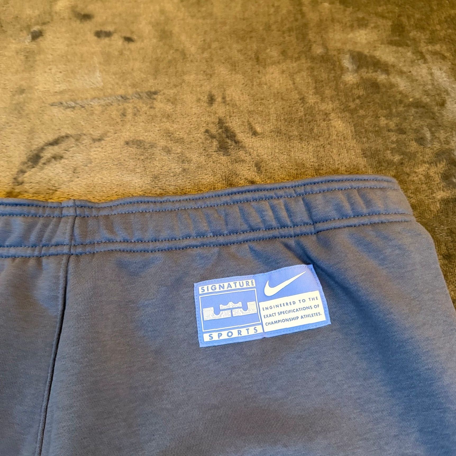 Nike Nike Lebron Therma-FIT Track Pants Sweatpants Blue Mens XL NWT Size US 36 / EU 52 - 5 Thumbnail