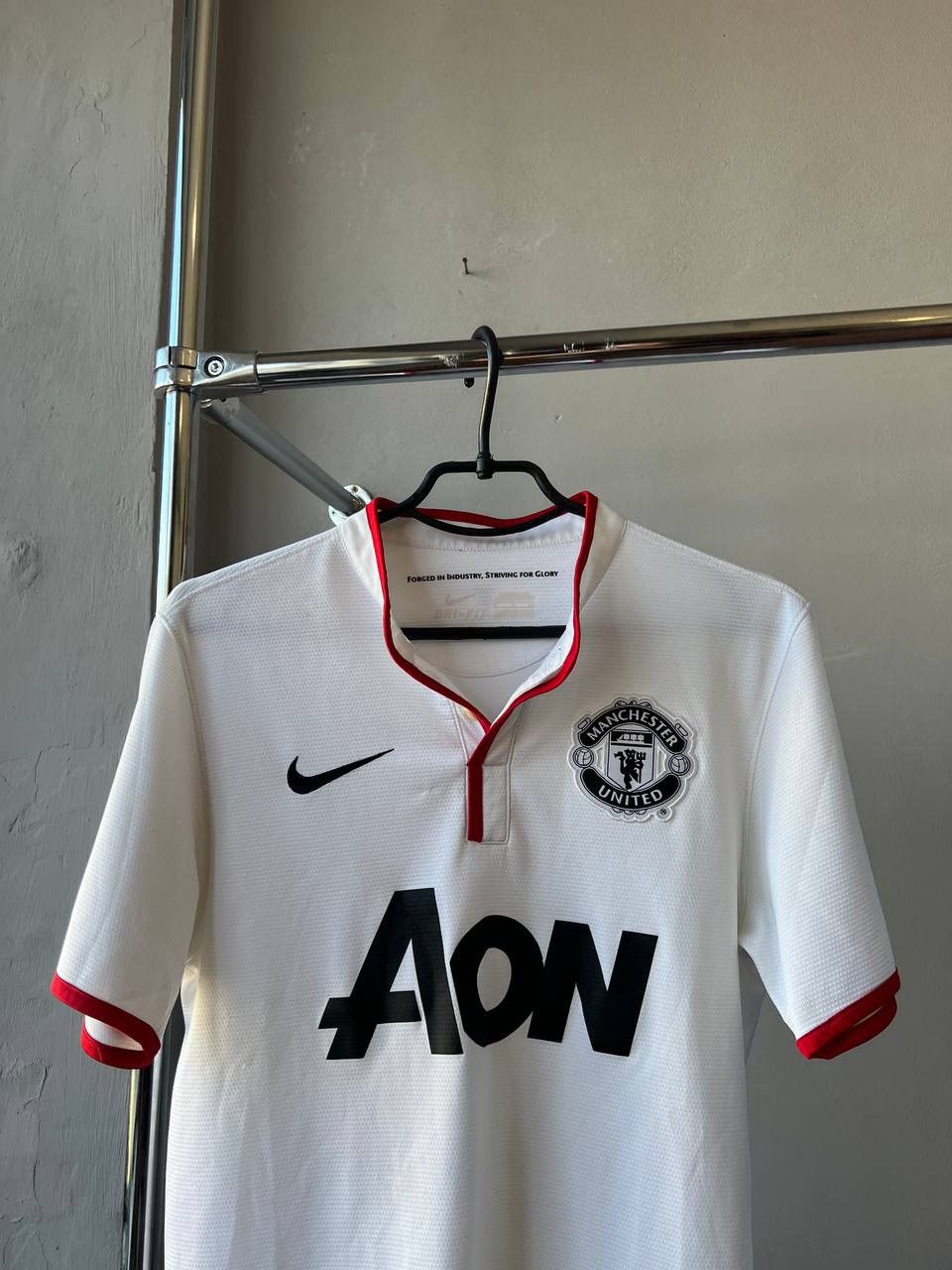 Nike 2012/14 MANCHESTER UNITED AWAY SOCCER JERSEY FOOTBALL SHIRT Size US S / EU 44-46 / 1 - 3 Thumbnail